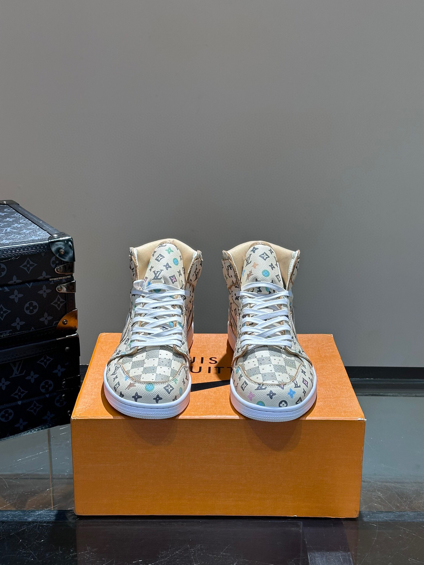 louis vuitton high-top sneakers size 38-44 - Image 2