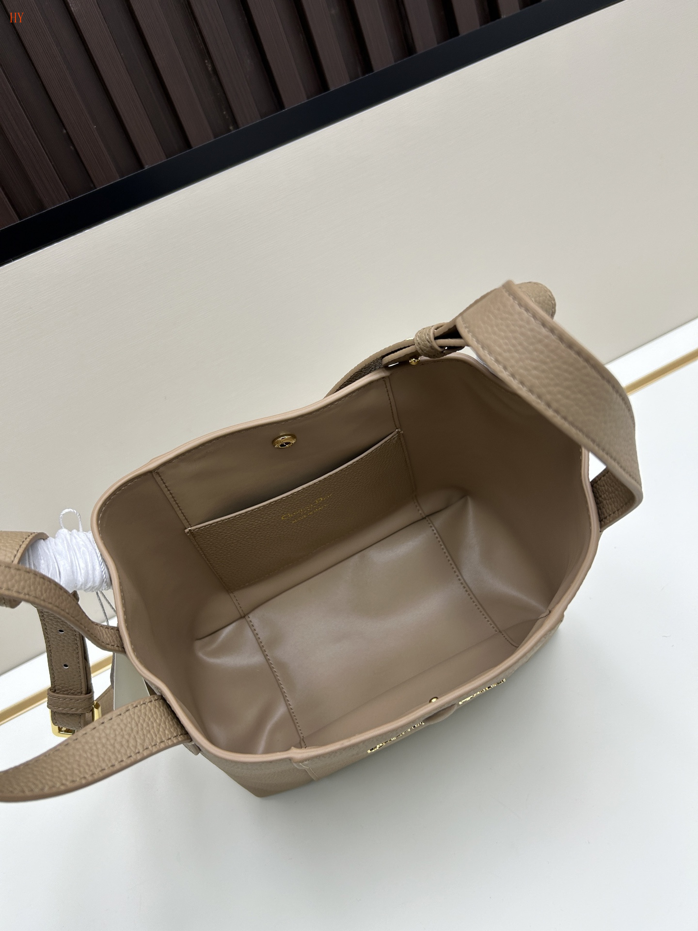dior christian dior handbag - 21x19x11 cm - Image 2