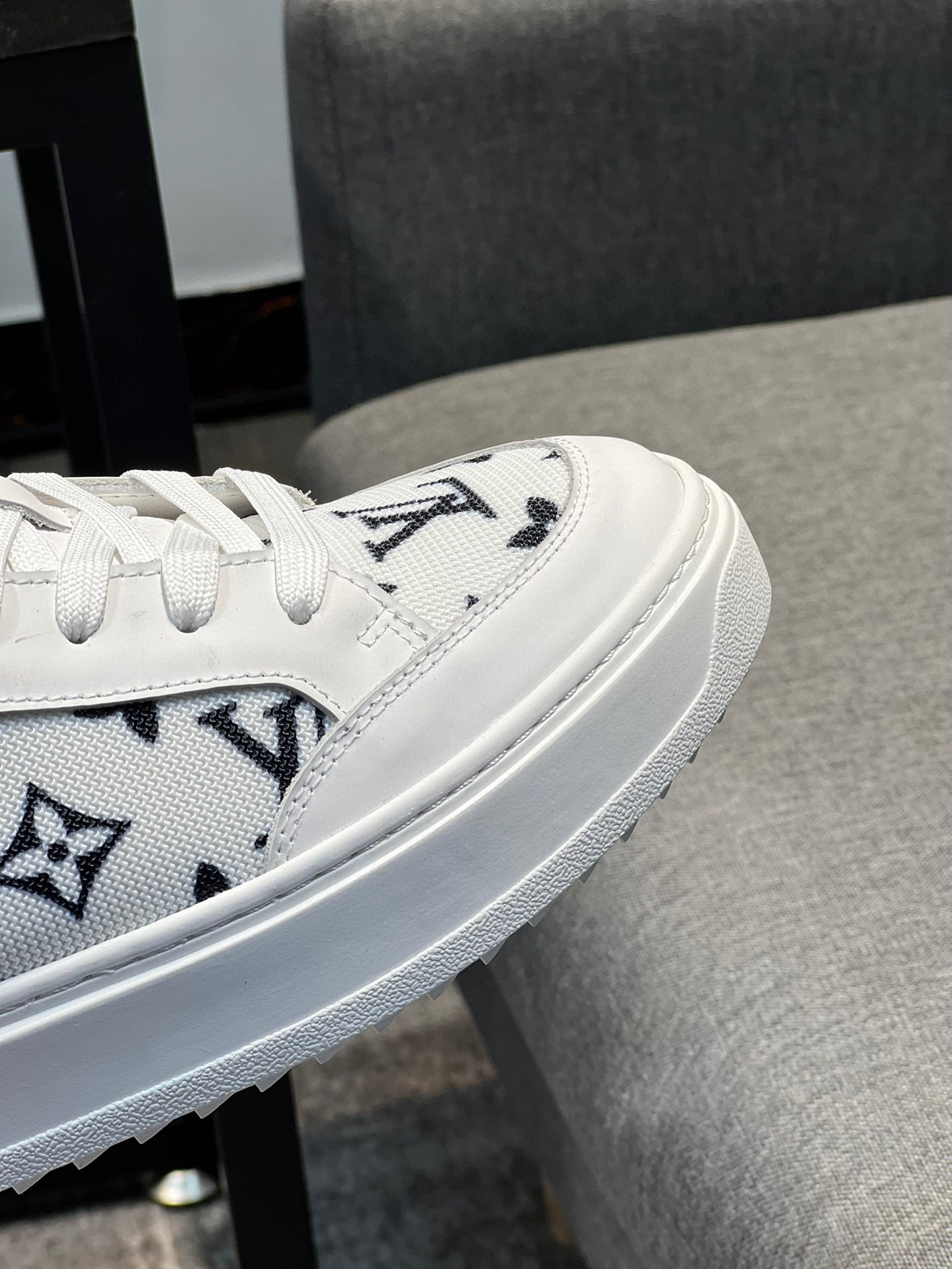 louis vuitton high-end sneakers size 38-44 - Image 2