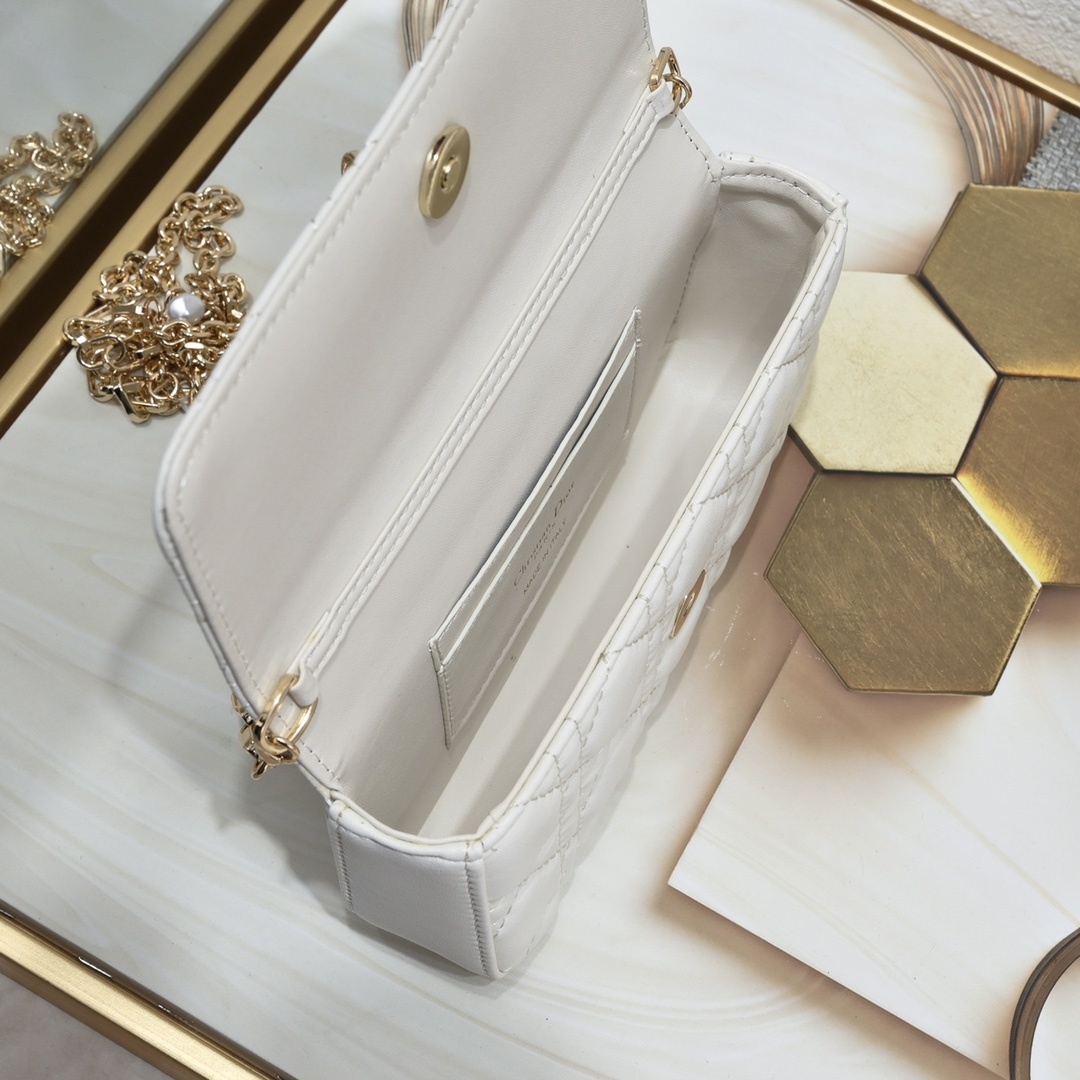 dior quilted white chain bag 18.5*10*4 - Image 2