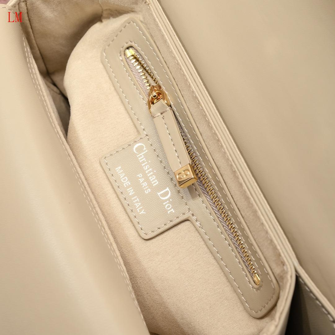 dior quilted handbag 22x14x8 - model 408072 - Image 2