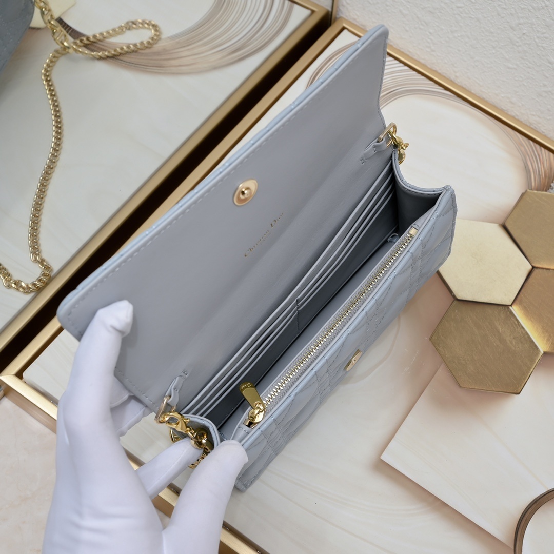 dior quilted wallet on chain - light gray, 20 x 11.5 x 3.5 cm - Image 2