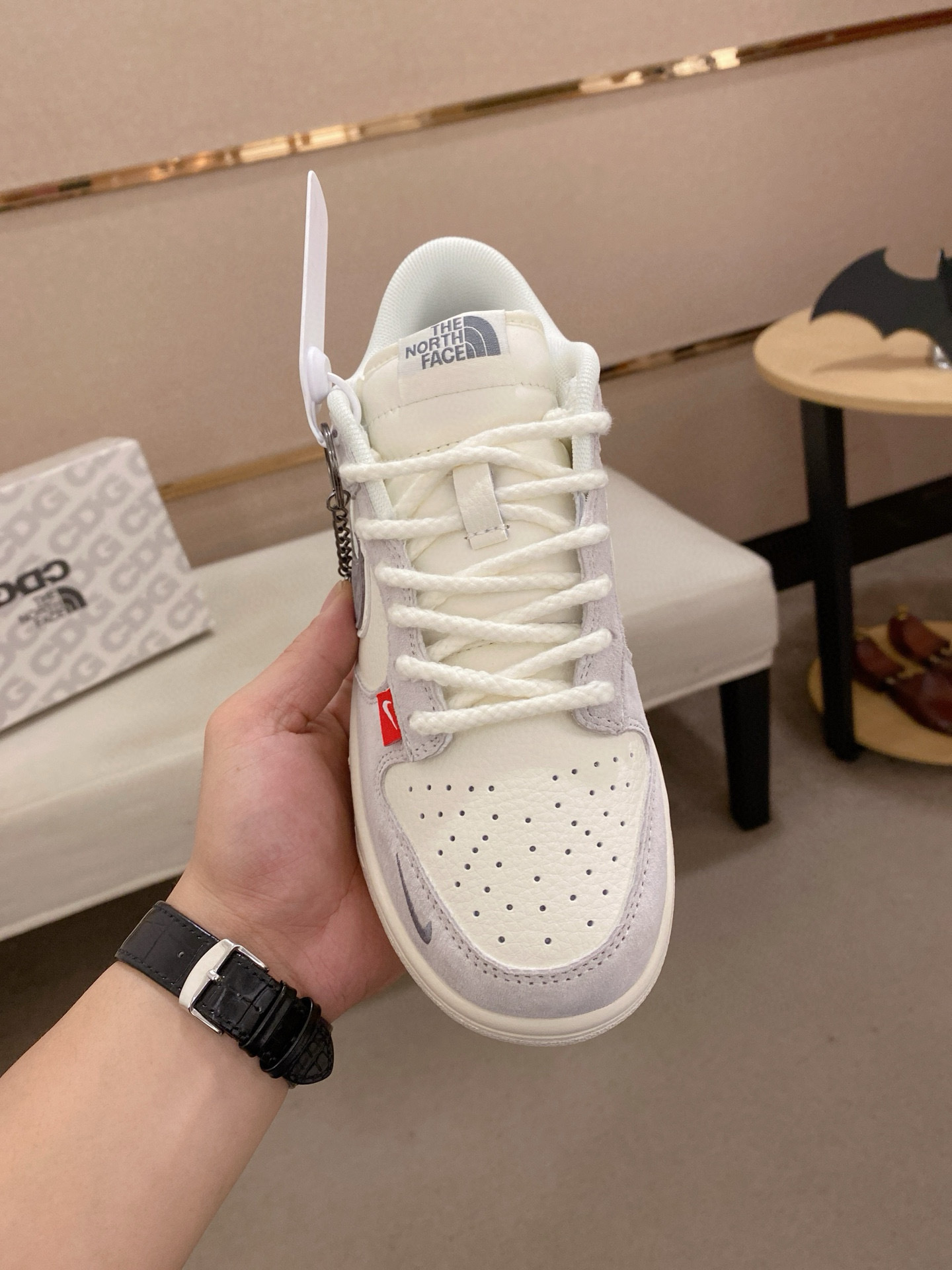 nike x the north face dunk low sneakers - size 35/44 - Image 2
