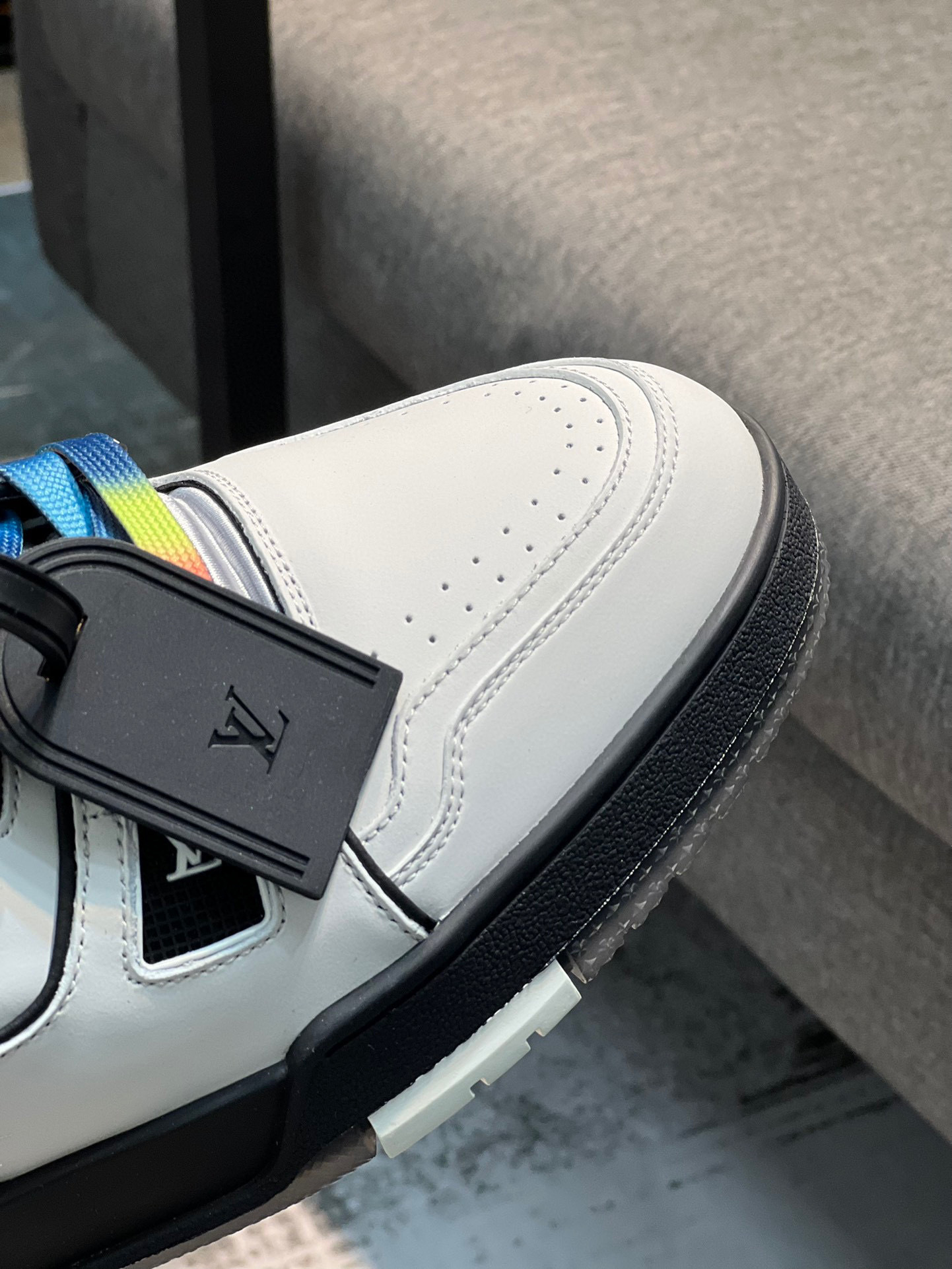 louis vuitton casual shoes size 39-44 - Image 2