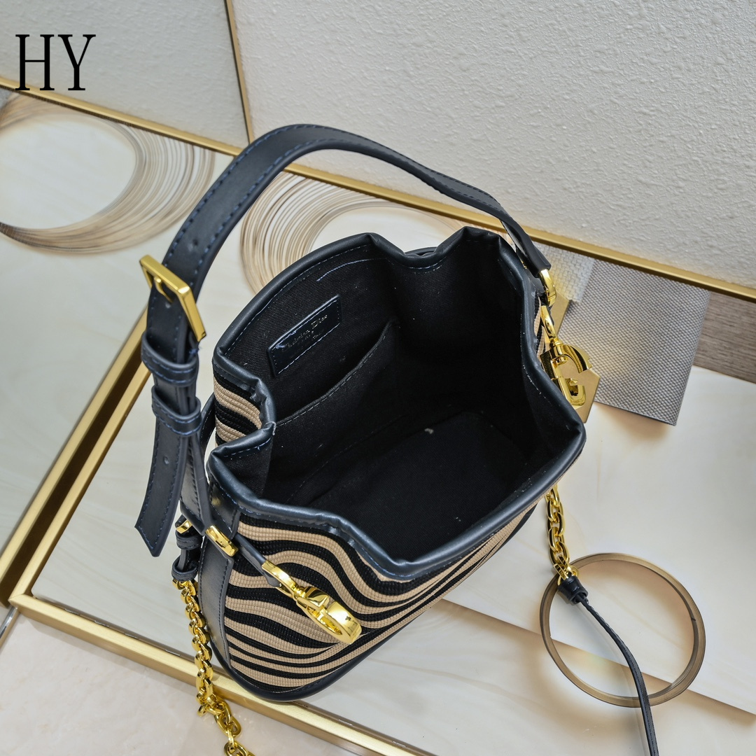 dior striped bucket bag - 24x24.5x10 cm - Image 2