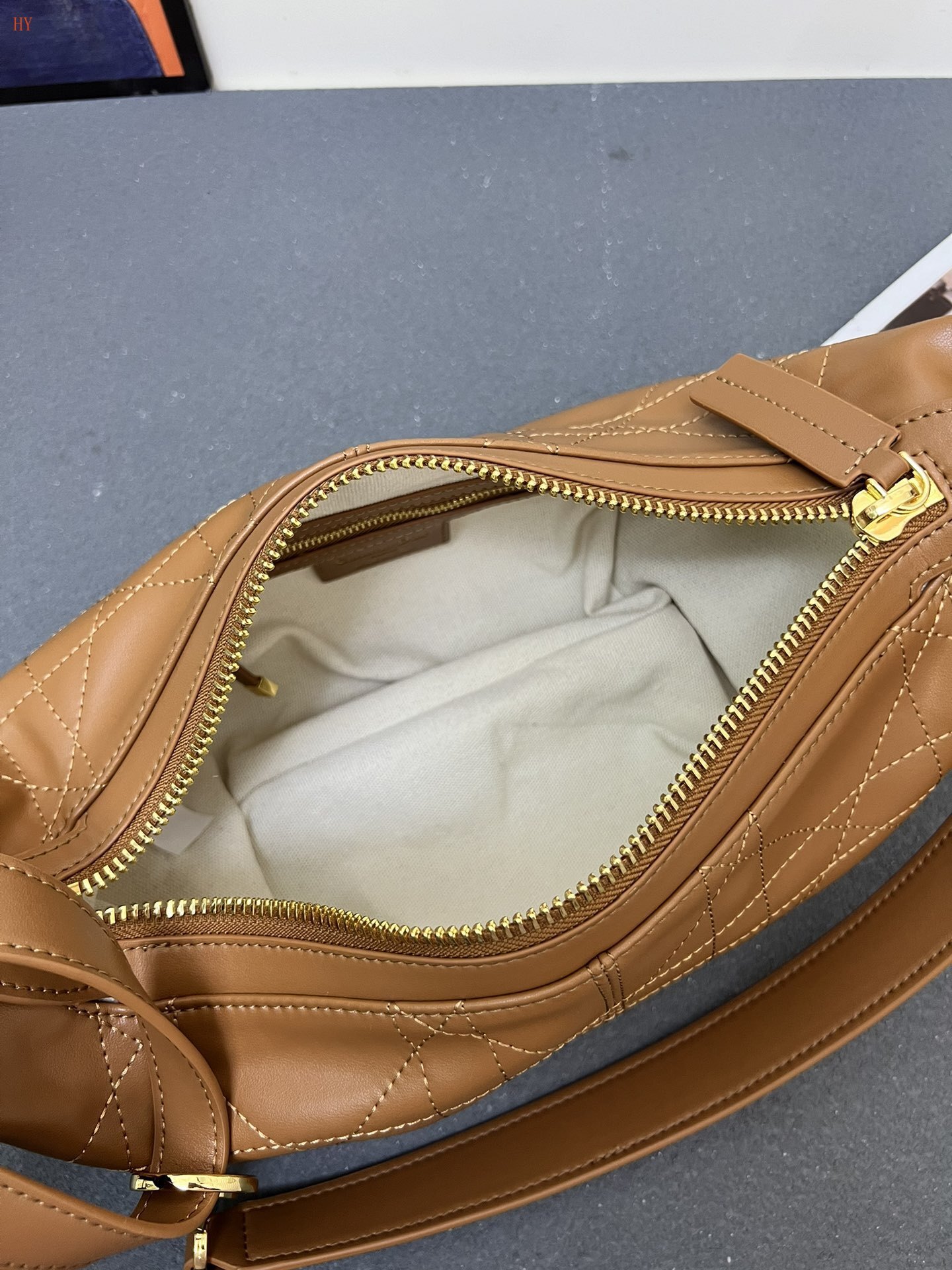 dior brown leather handbag 33x16x15 cm - Image 2