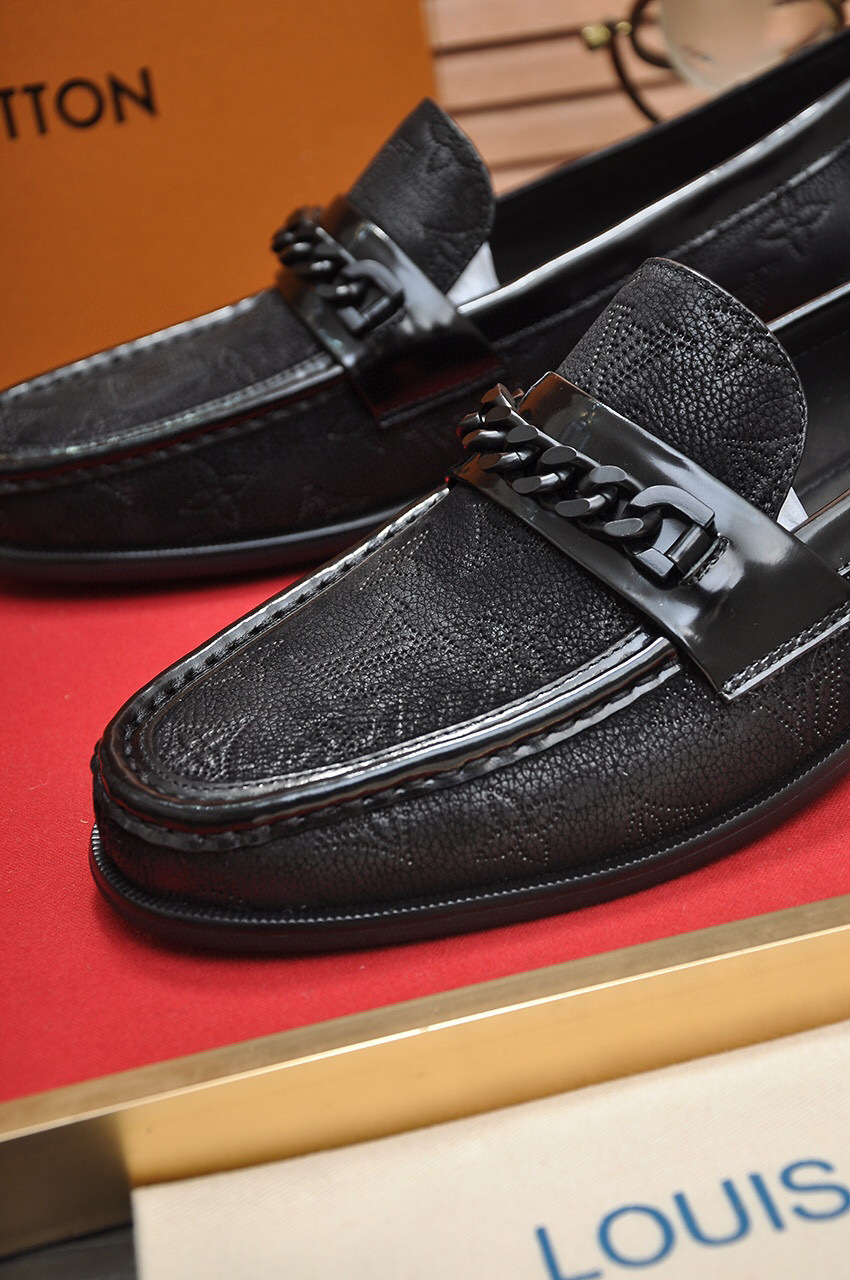 louis vuitton black leather loafers size 38-44 - Image 2