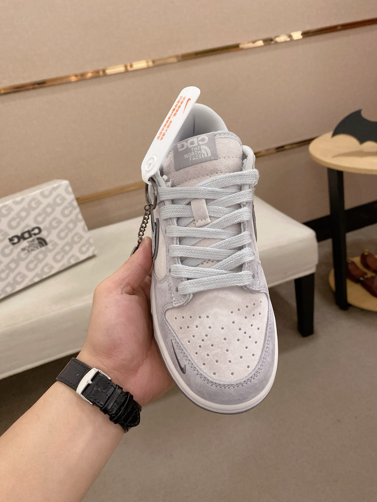 cdg x nike dunk low grey size 35/44 - Image 2