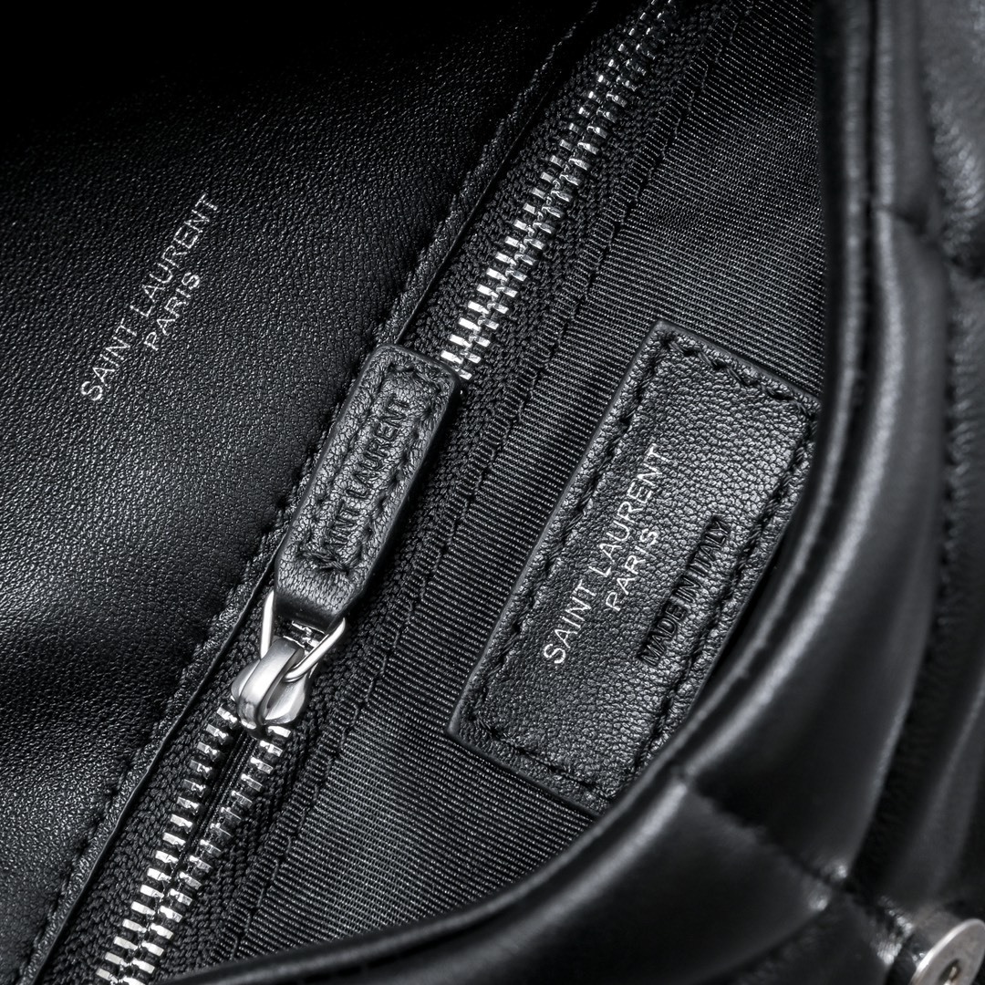 yves saint laurent black quilted shoulder bag 23×15.5×8.5cm - Image 2