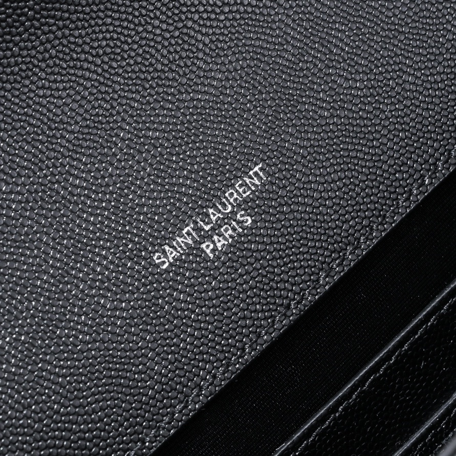 yves saint laurent quilted black crossbody bag - 24x17.5x6cm - Image 2