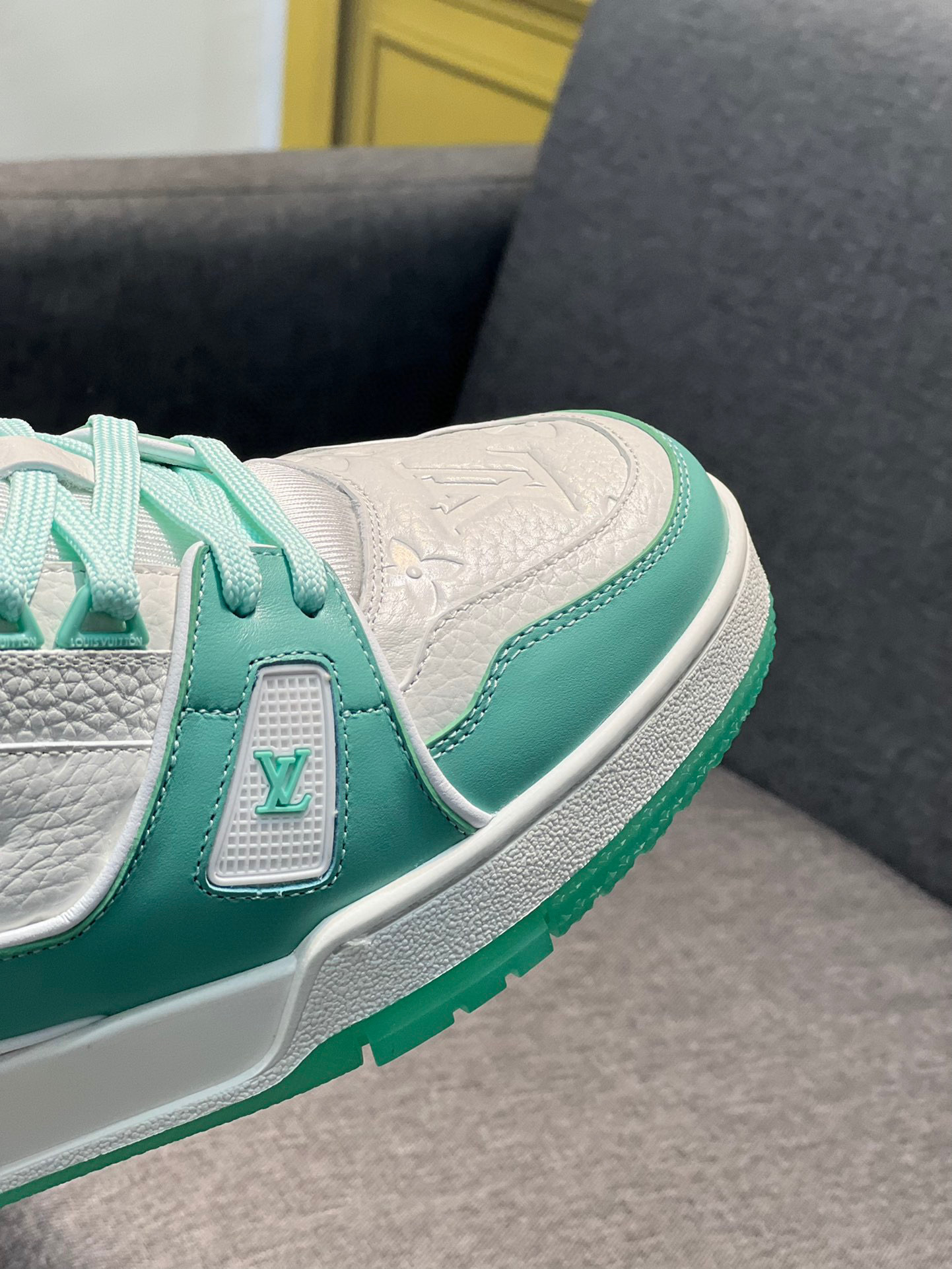 louis vuitton stellar sneaker - size 41 - Image 2