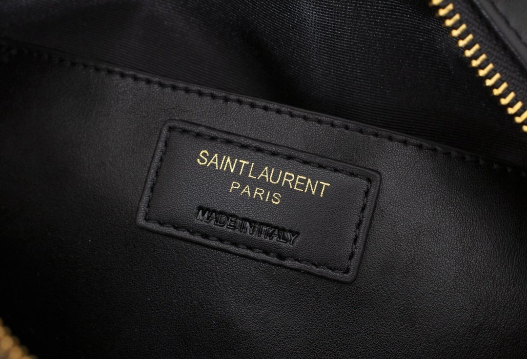yves saint laurent black quilted crossbody bag 23x16x6 - Image 2