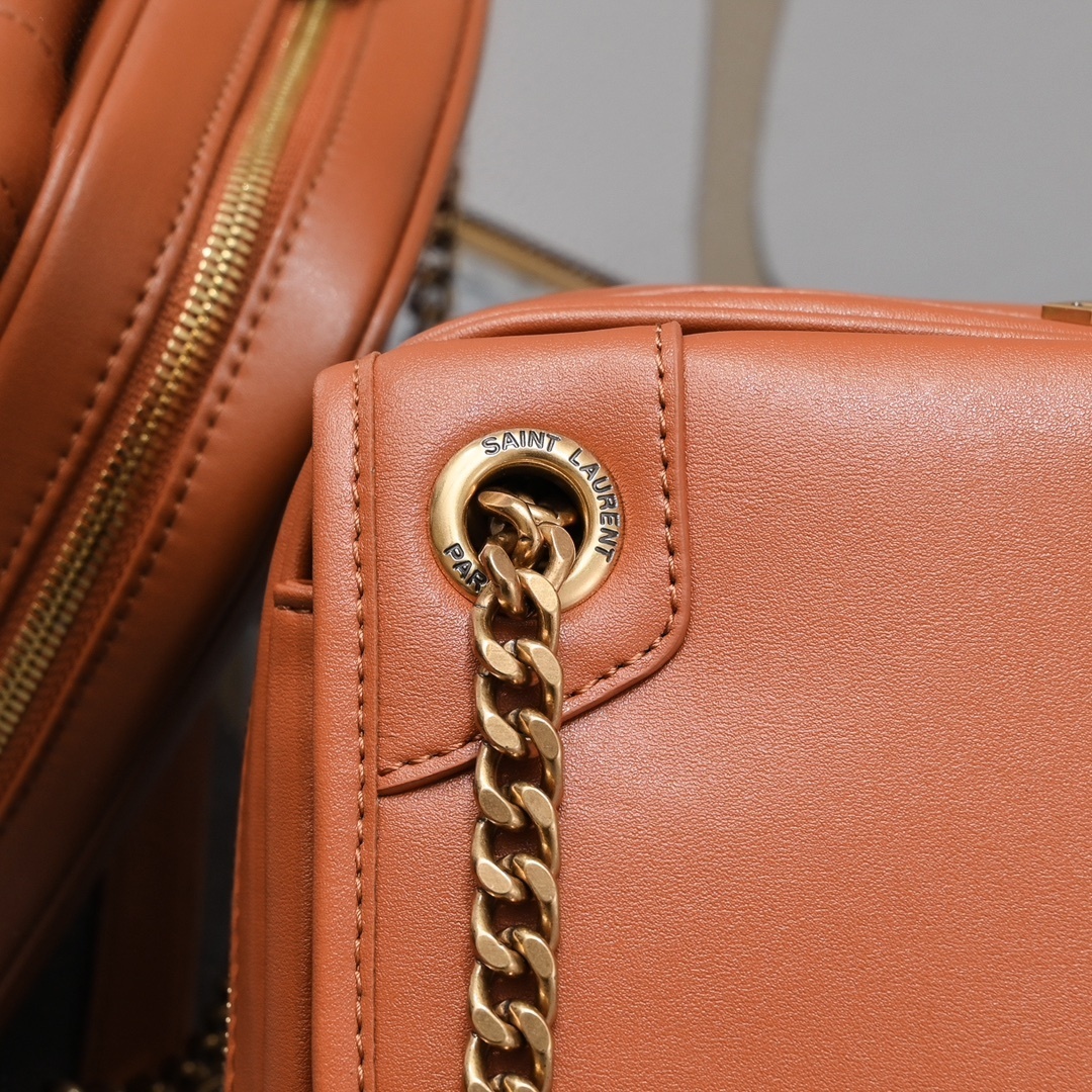 yves saint laurent 26*19*13 leather handbag - 408003 - Image 2