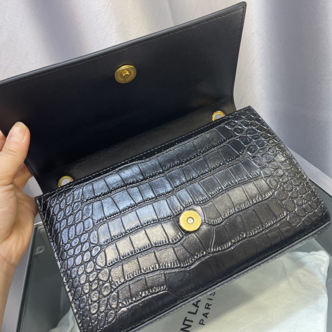 yves saint laurent black crocodile-effect wallet on chain - Image 2