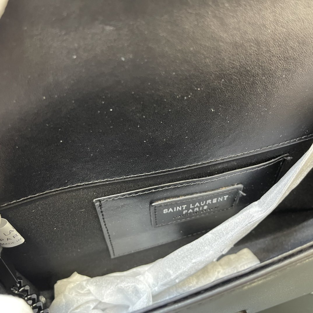 yves saint laurent black leather handbag 24x16x8 cm - Image 2