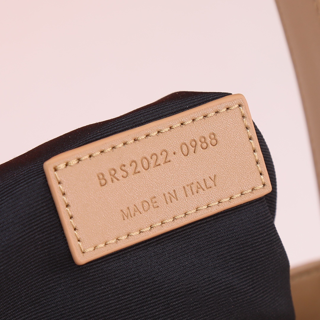 yves saint laurent beige shoulder bag 24.5x16x6 cm - Image 2