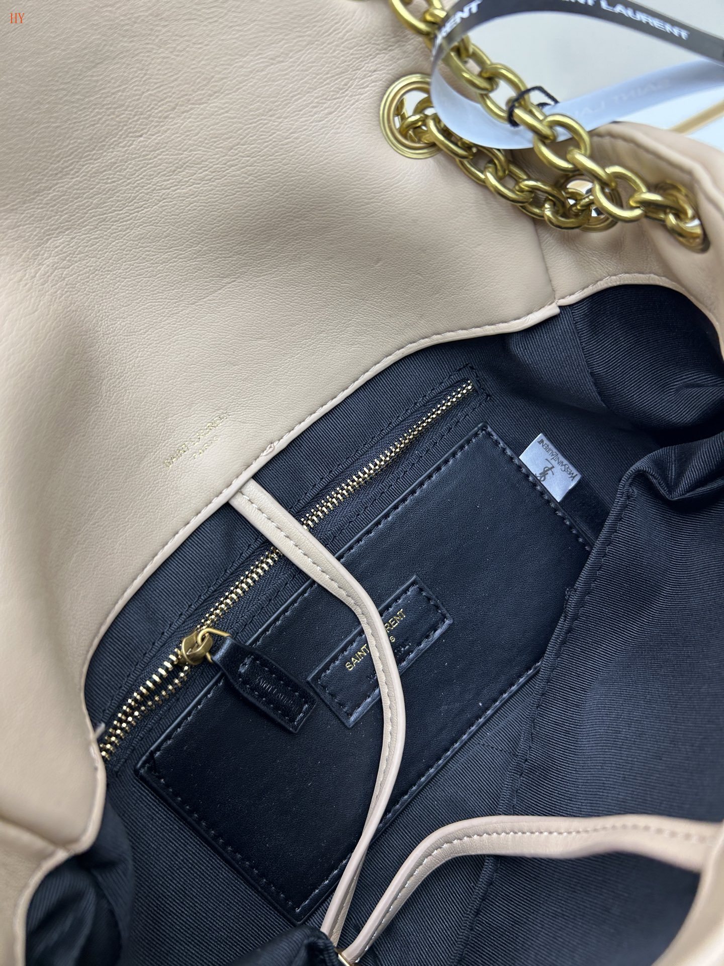 yves saint laurent quilted shoulder bag 25*18*6 cm - Image 2