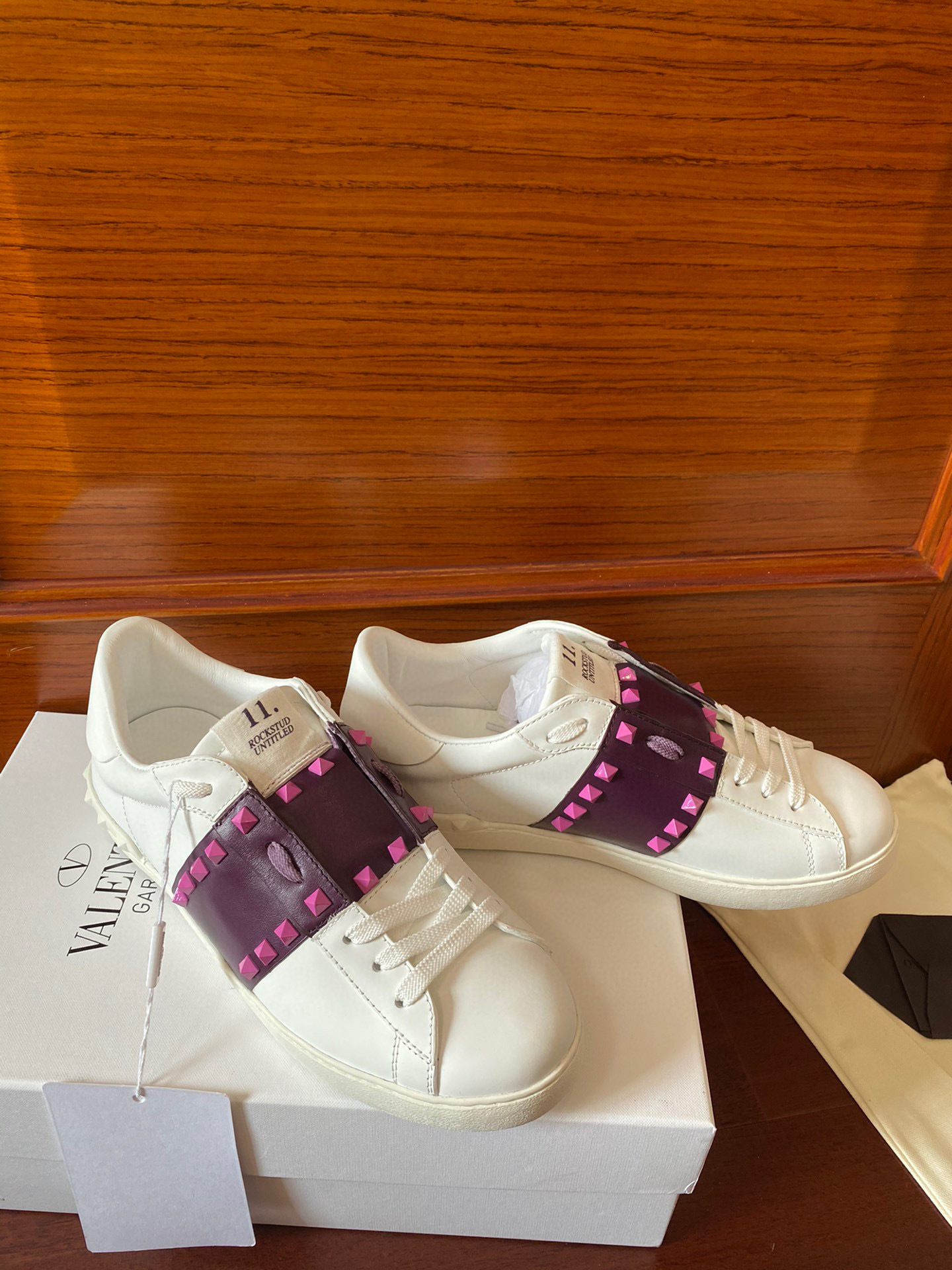 valentino unisex sneakers 35-44 with studded strap - Image 2