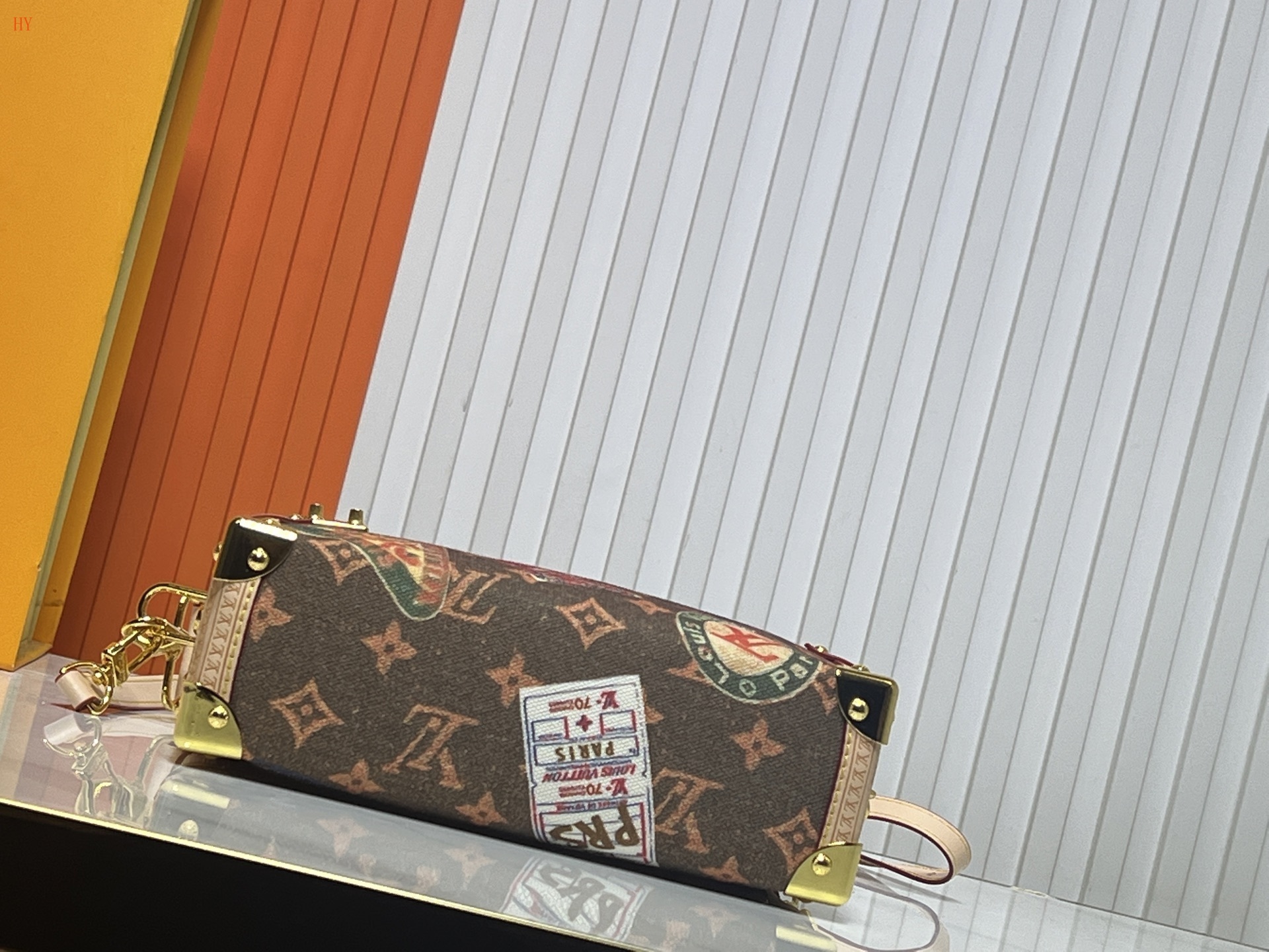 louis vuitton vintage monogram bag 21*14*6 - Image 3