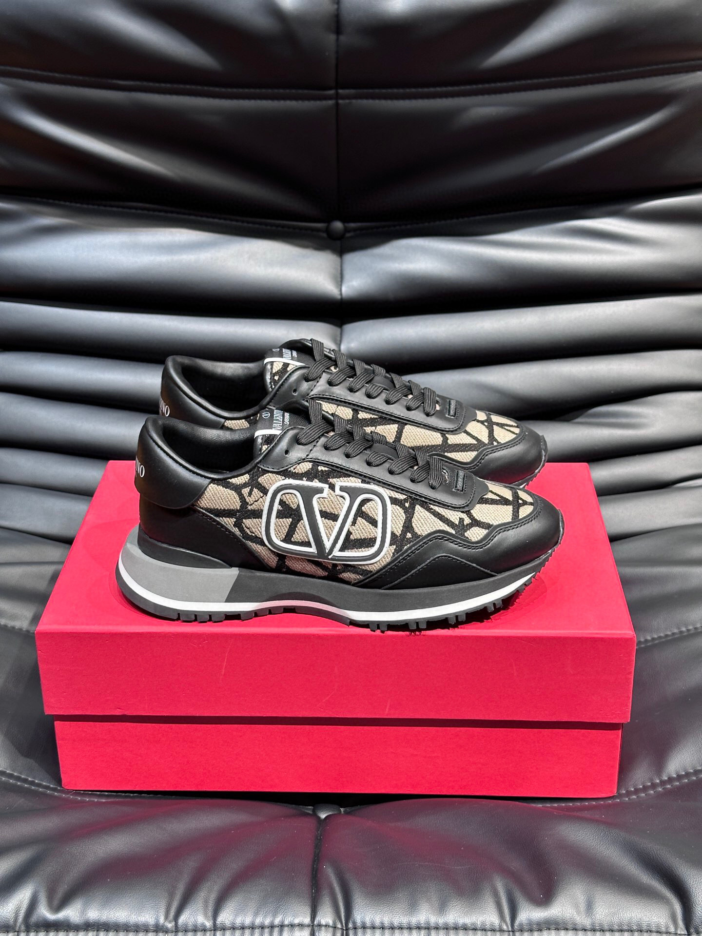 valentino casual sneakers 38-44 - Image 3