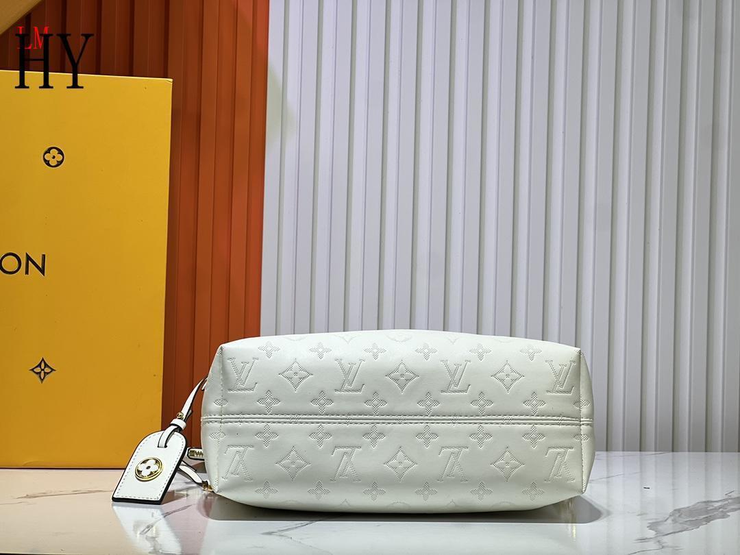 louis vuitton white bucket bag with gold accents - 28*20*11.5 - Image 3