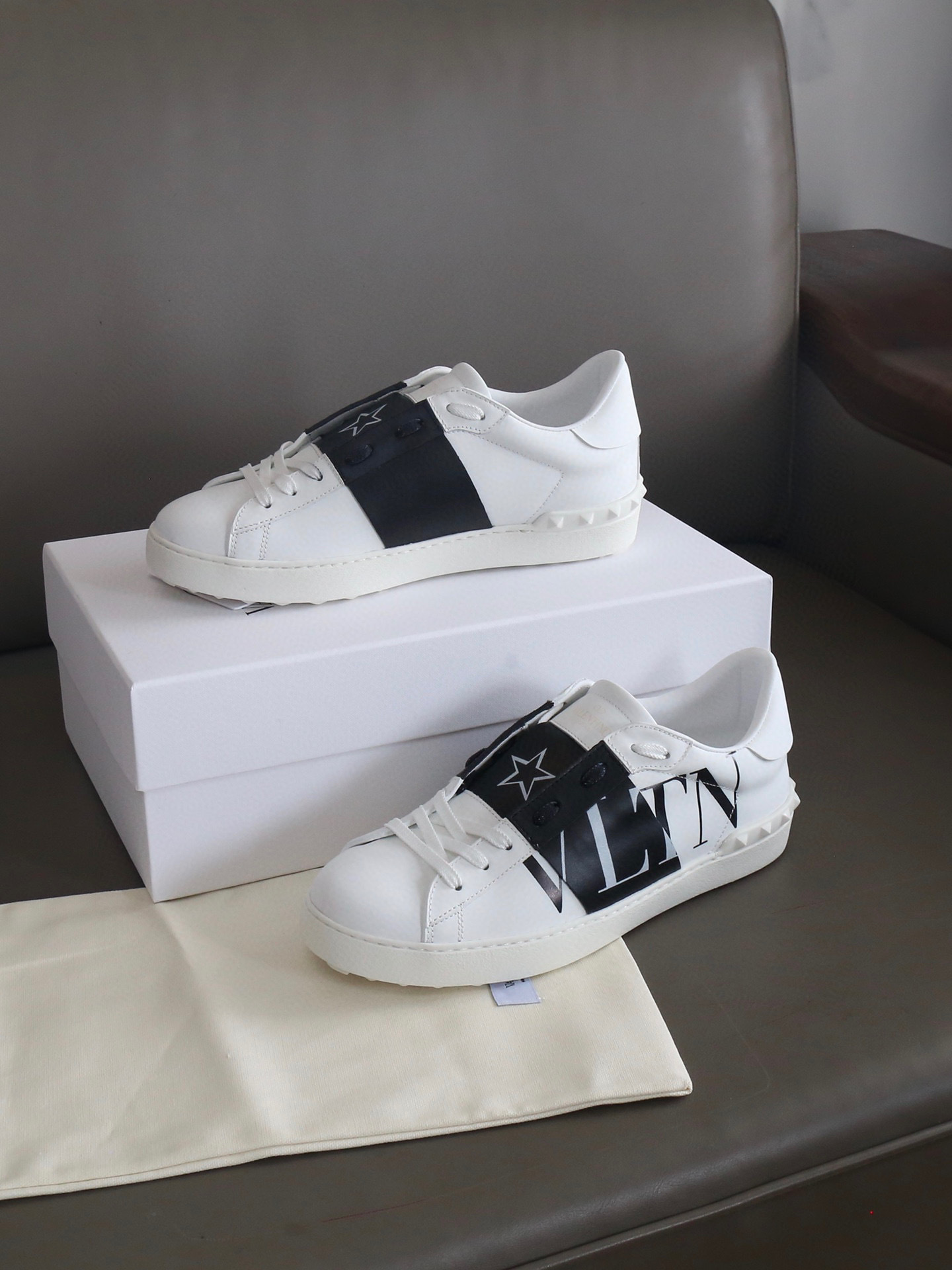 valentino vltn couples sneakers - sizes 35-44 - Image 3