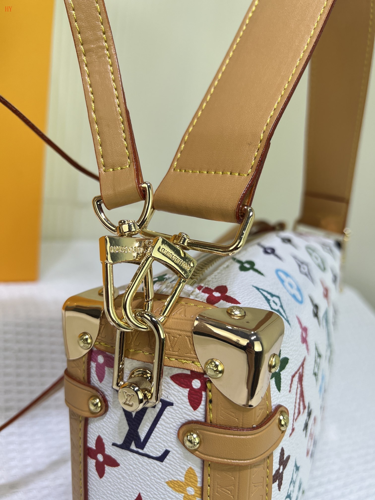 louis vuitton monogram mini bag 21x14x6 cm - Image 3