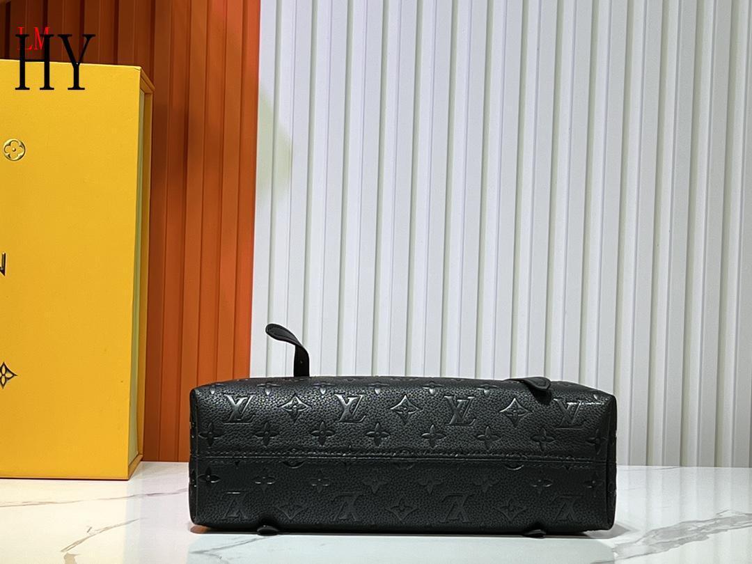 louis vuitton black handbag 37/32,118042/032 - Image 3