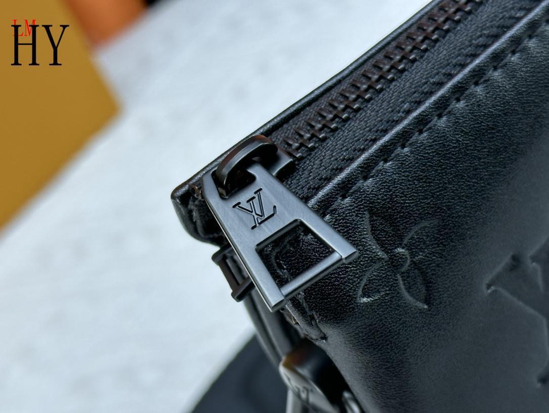 louis vuitton black monogram chain bag 26x20x12 - Image 3