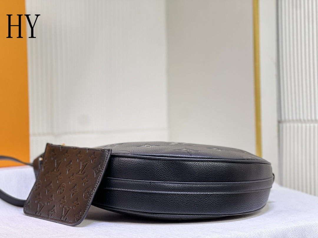 louis vuitton black leather handbag with chain strap - 38 x 26 x 10 cm - Image 3