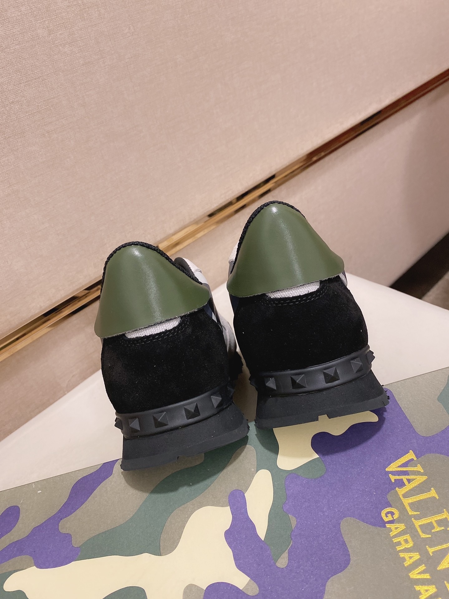 valentino casual sneakers size 38-44 - Image 3