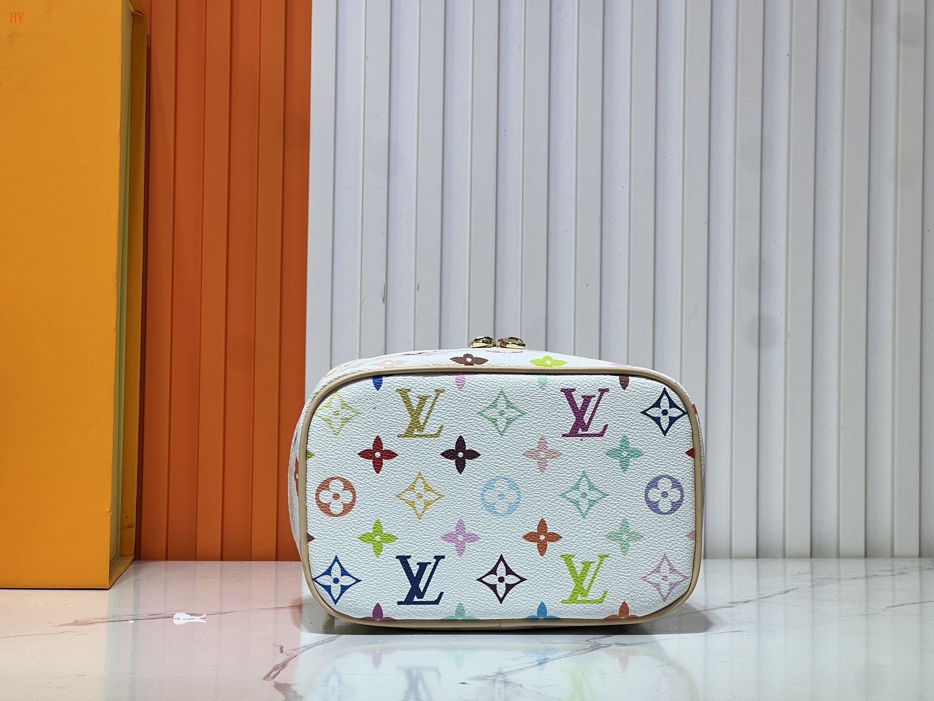 louis vuitton 20*13.5*12 monogram mini bag - Image 3