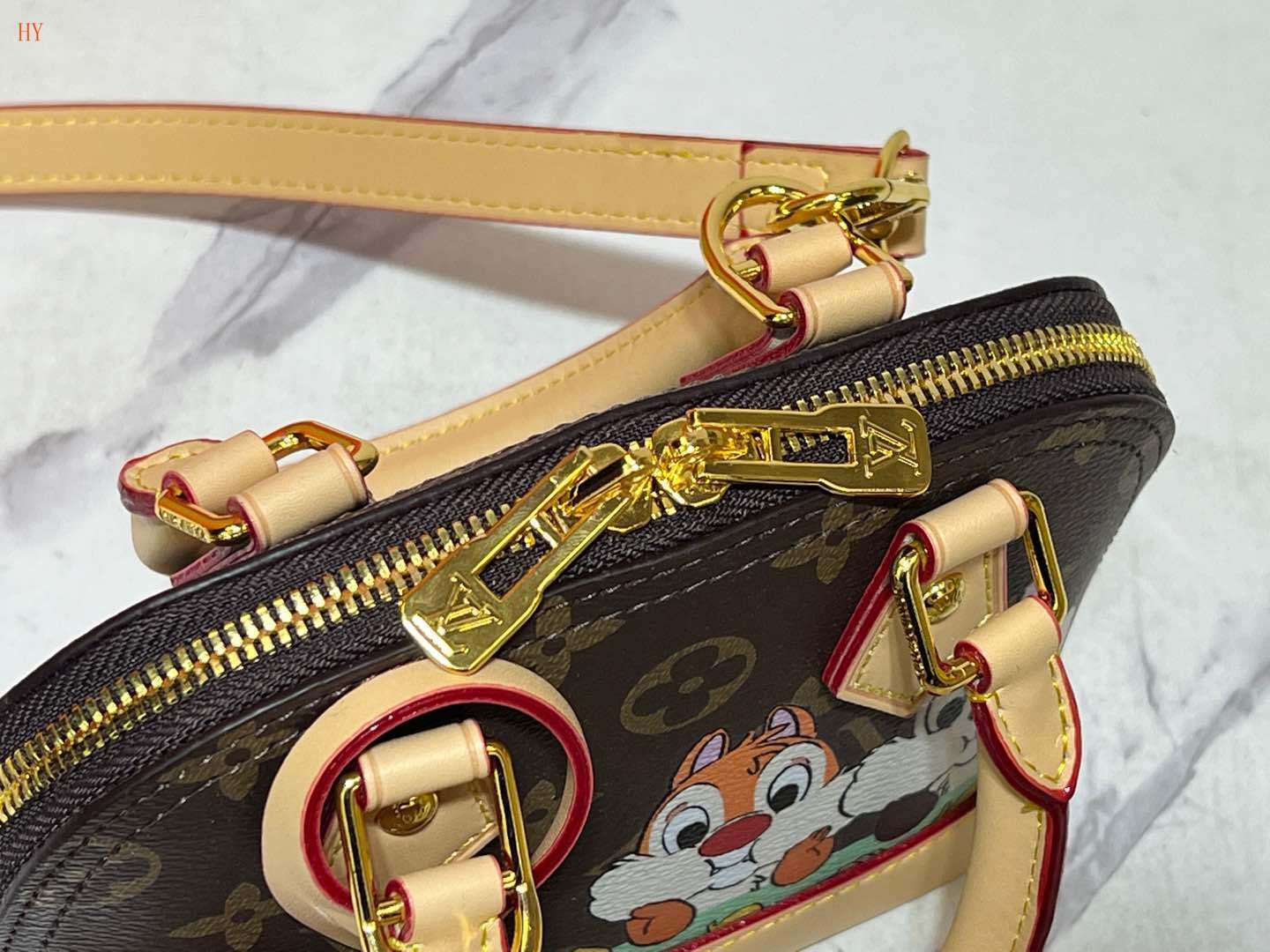 louis vuitton 18x12x8 chip and dale mini bag - Image 3