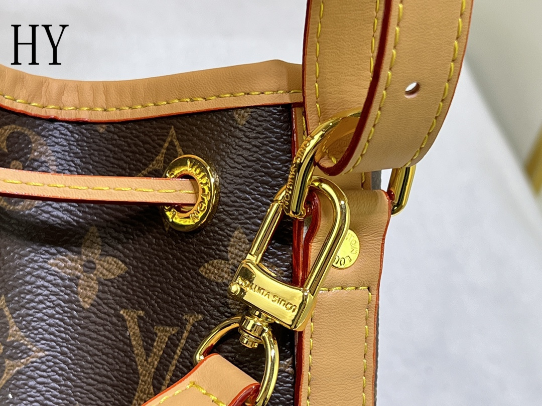 louis vuitton bucket bag - 26x27x18 cm - Image 3