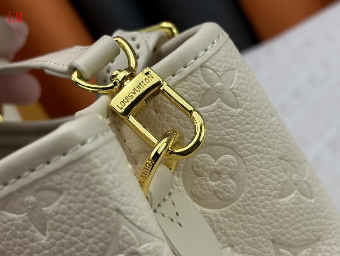 louis vuitton 32*22*10 cream handbag - model 118012 - Image 3