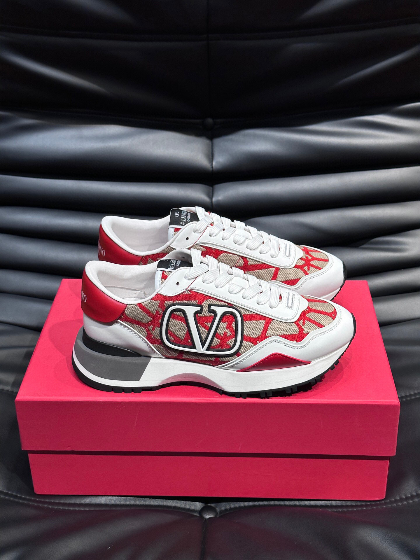 valentino casual sneakers size 38-44 - Image 3
