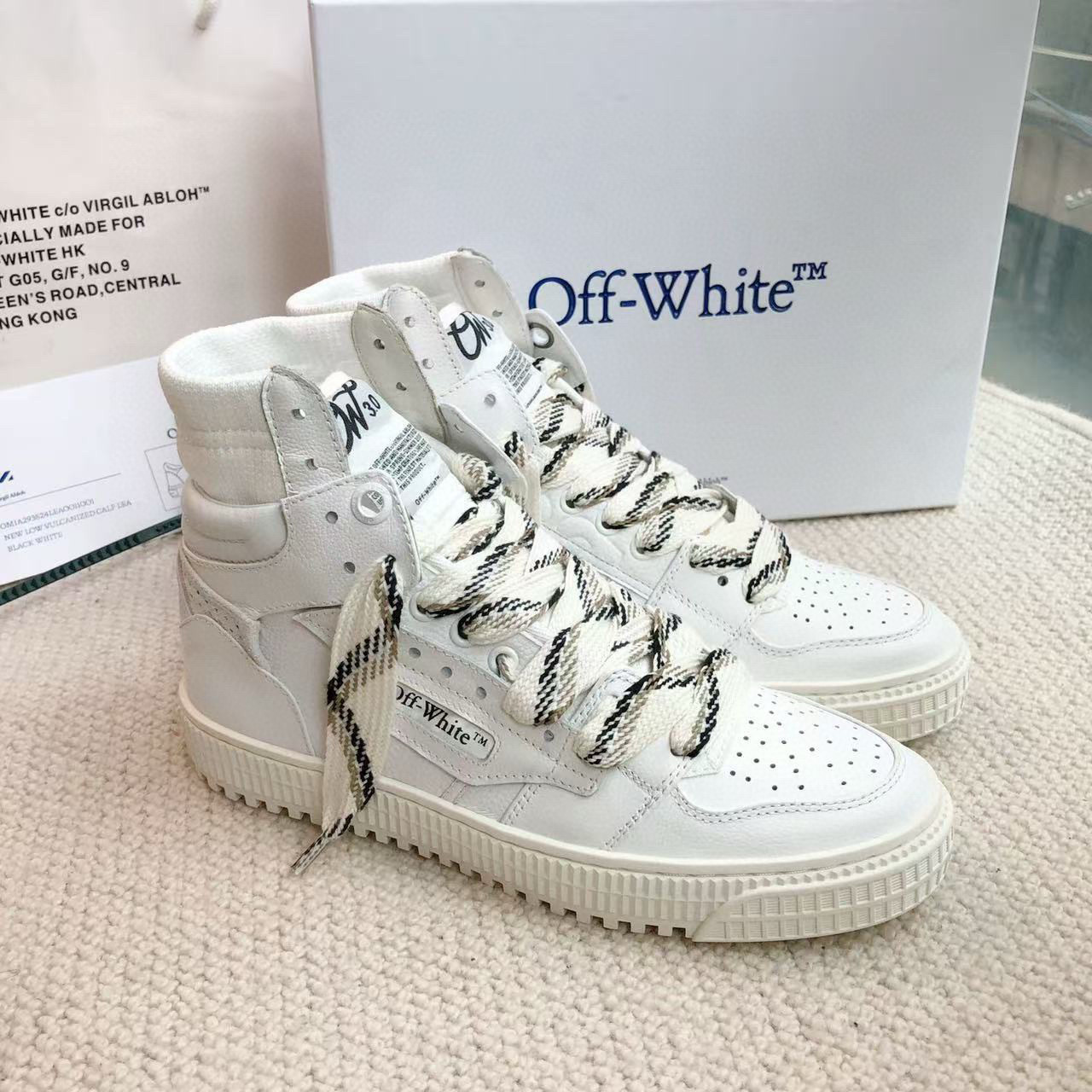 off-white high-top sneakers - size 35/44 - Image 3