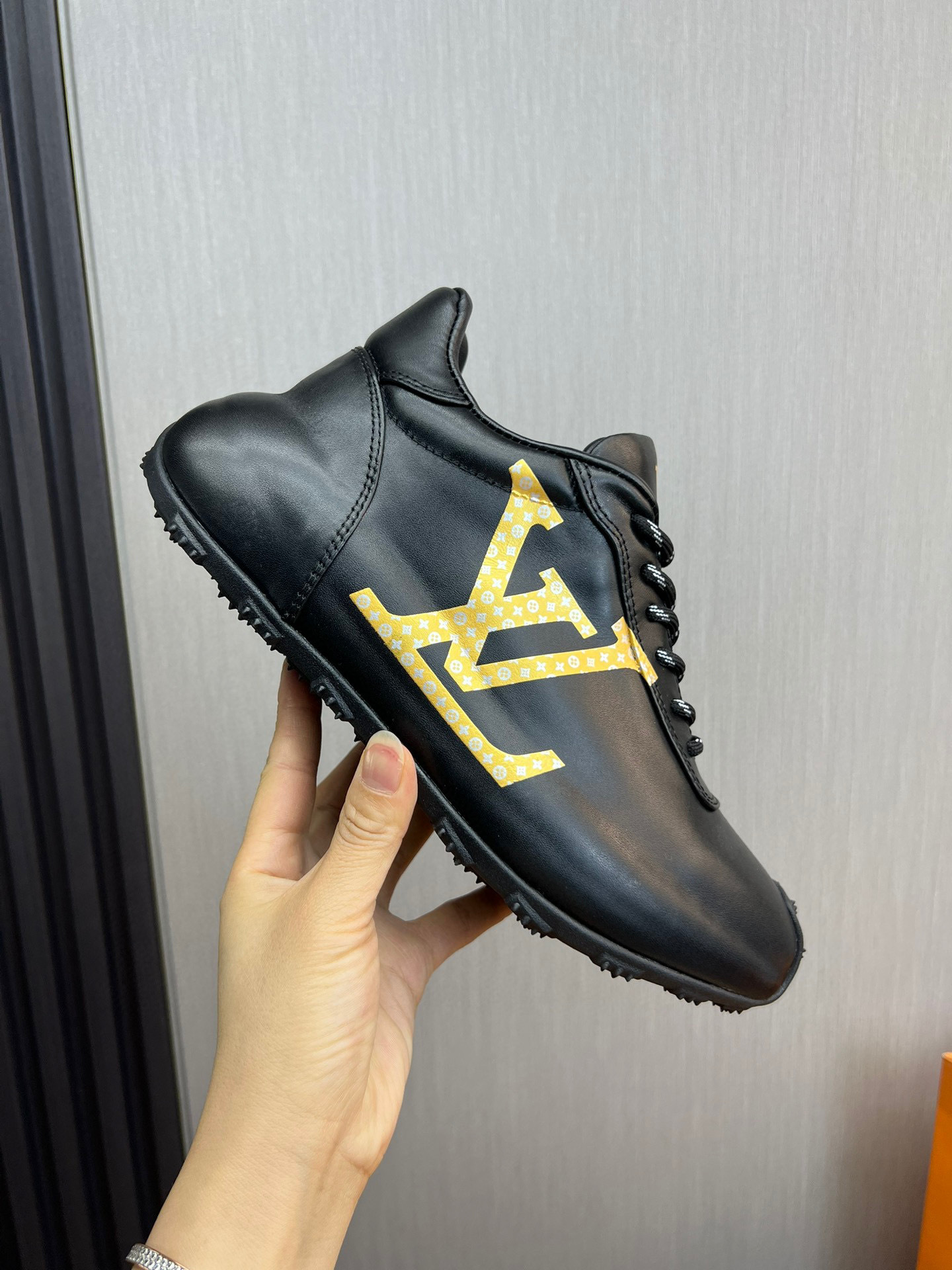 louis vuitton casual shoes size 38-44 - Image 3