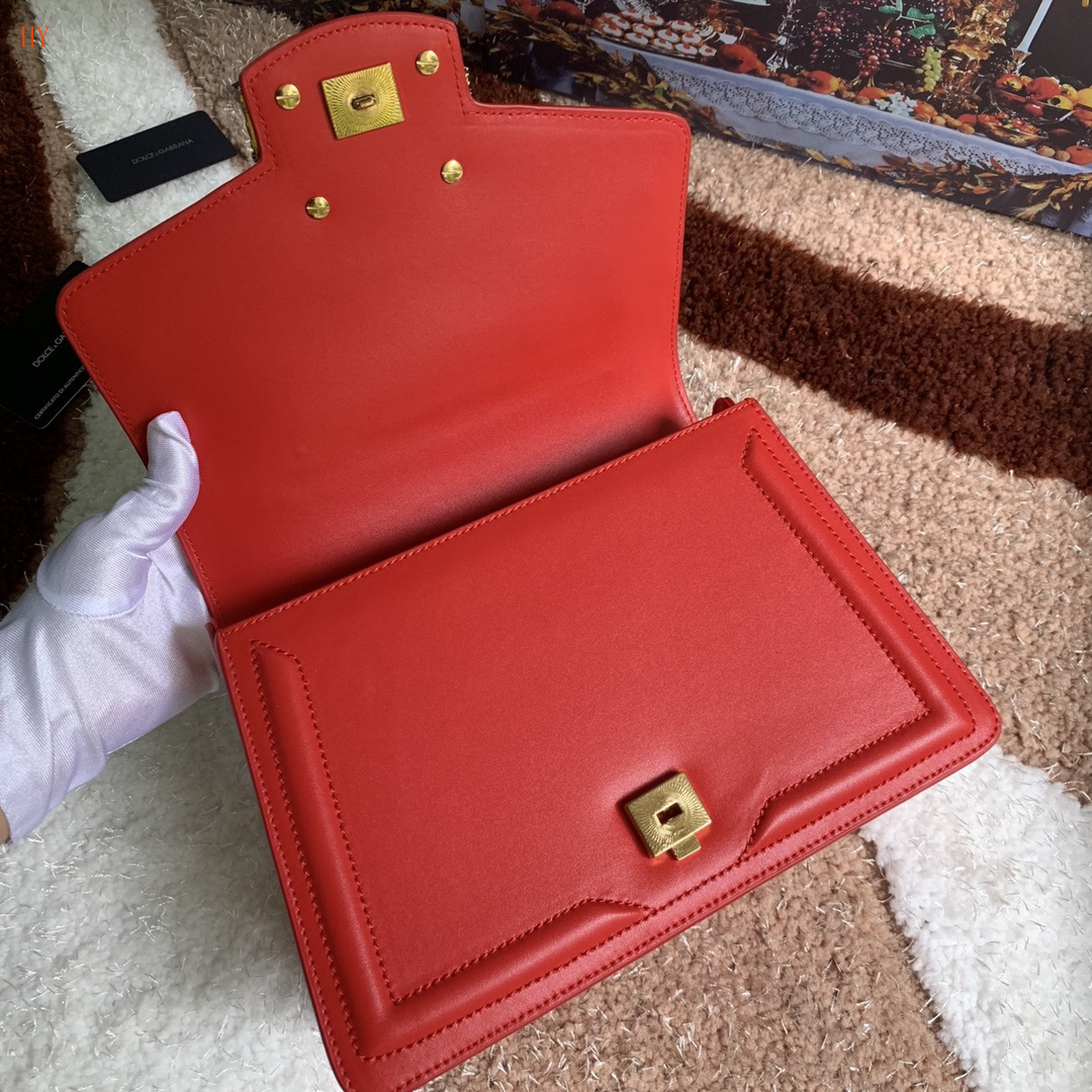 dolce & gabbana red dg logo handbag 27x18x8 cm - Image 3