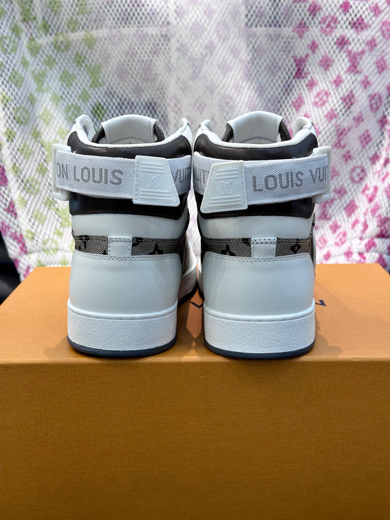 louis vuitton high-top sneakers size 38-44 - Image 3