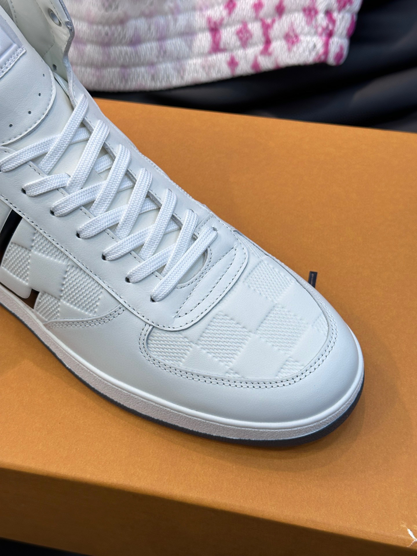 louis vuitton high-top sneakers size 38-44 - Image 3