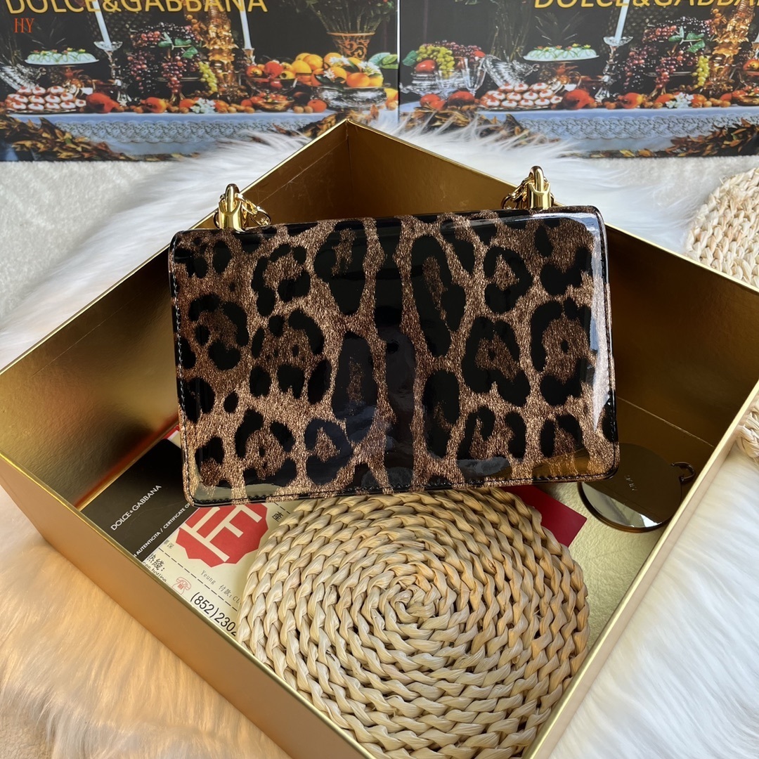 dolce & gabbana leopard print bag 21*15*4 - Image 3