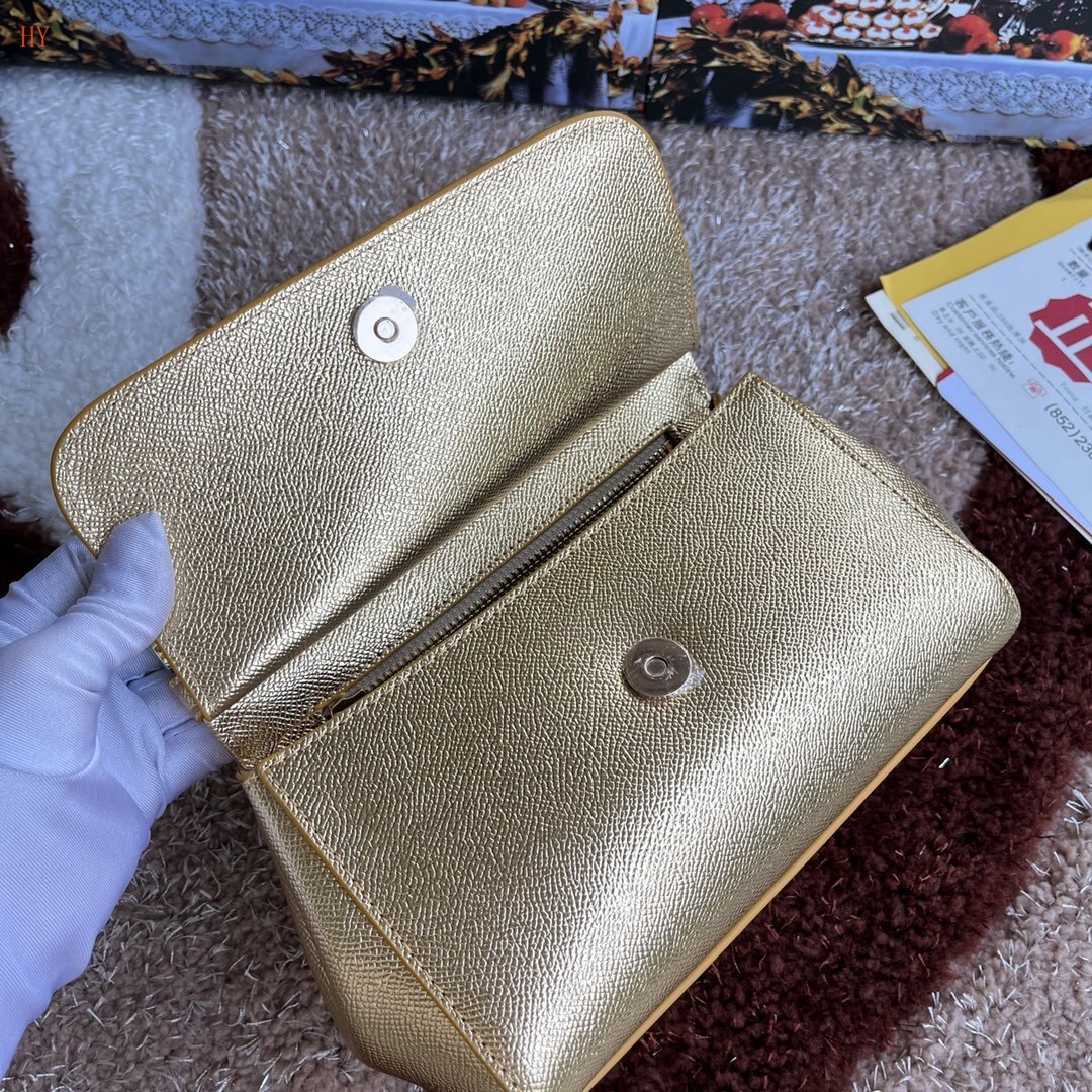 dolce & gabbana gold handbag 20*17*7 cm - sku: 532003 - Image 3