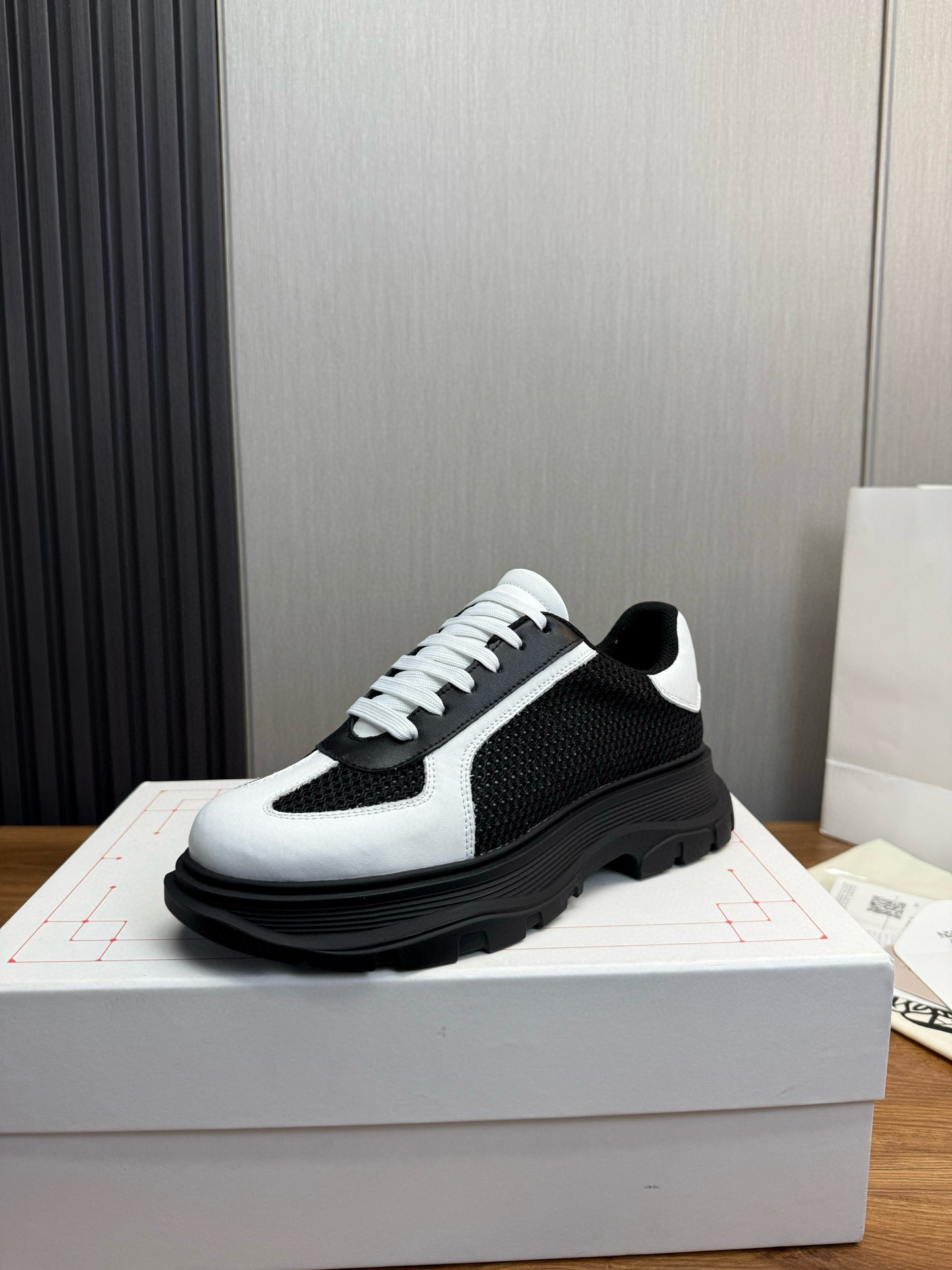 alexander mcqueen couples sneakers 35/44 - black & white - Image 3