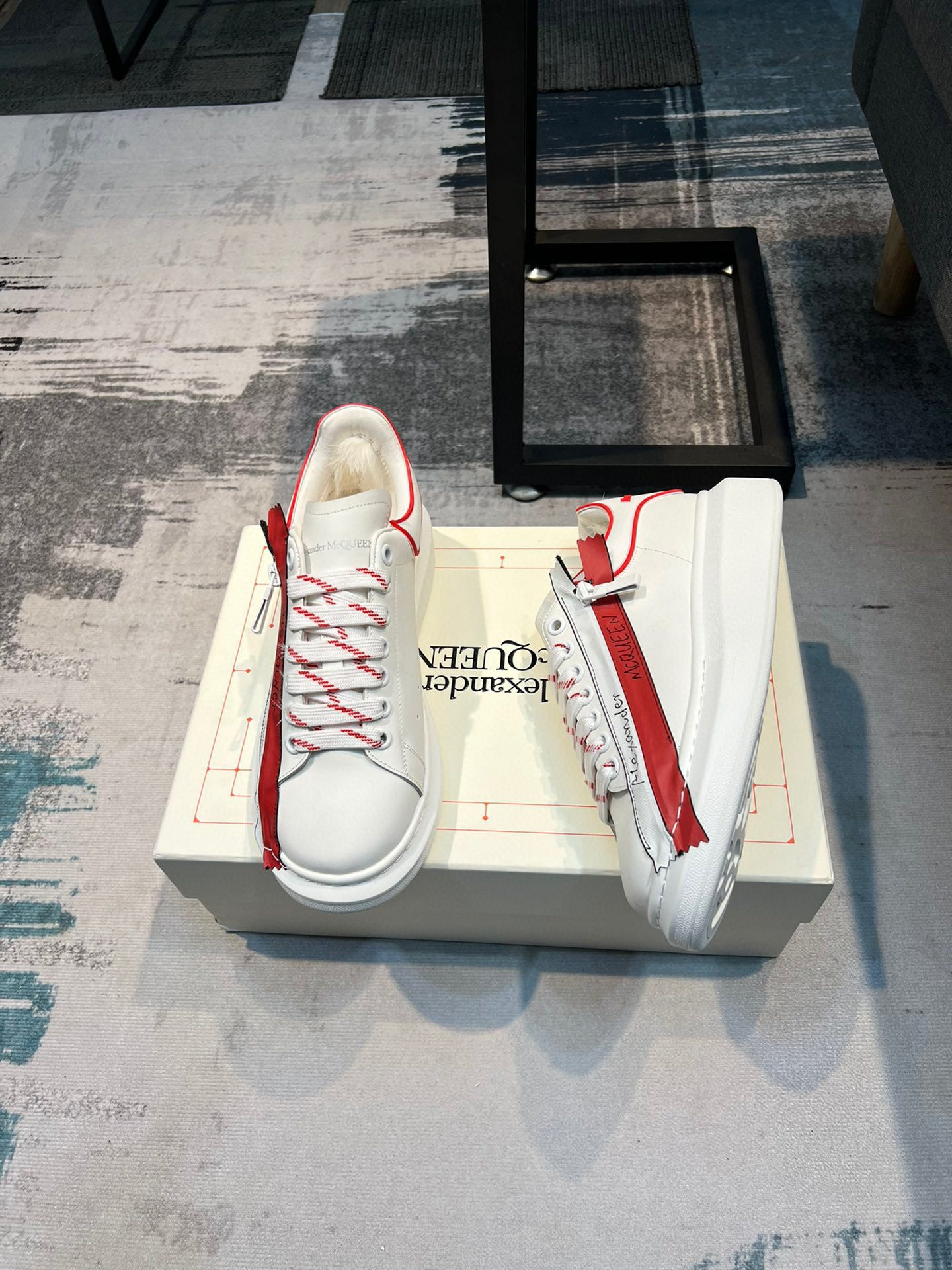 alexander mcqueen white sneakers with red accents - size 35-44 - Image 3