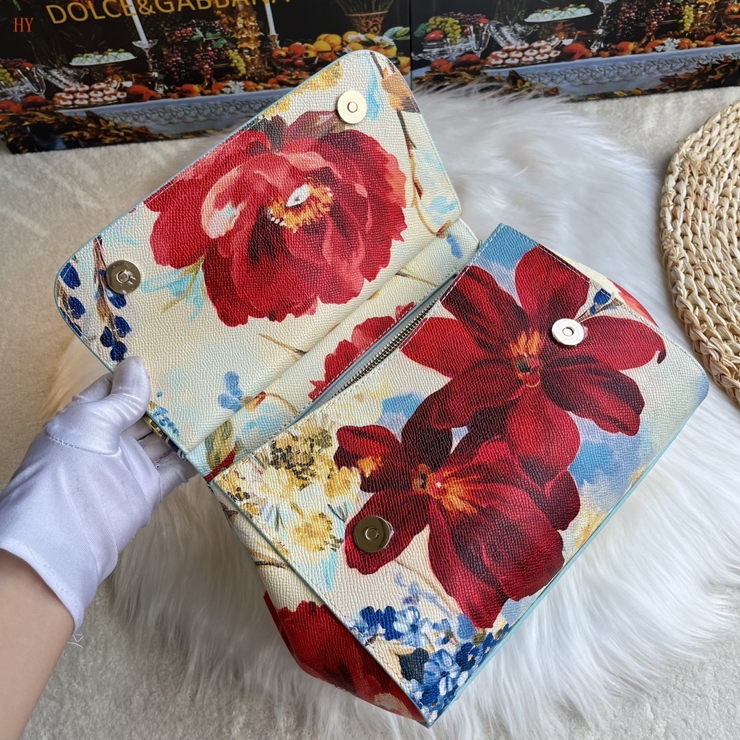 dolce & gabbana floral handbag 25*20*12.5 cm - Image 3