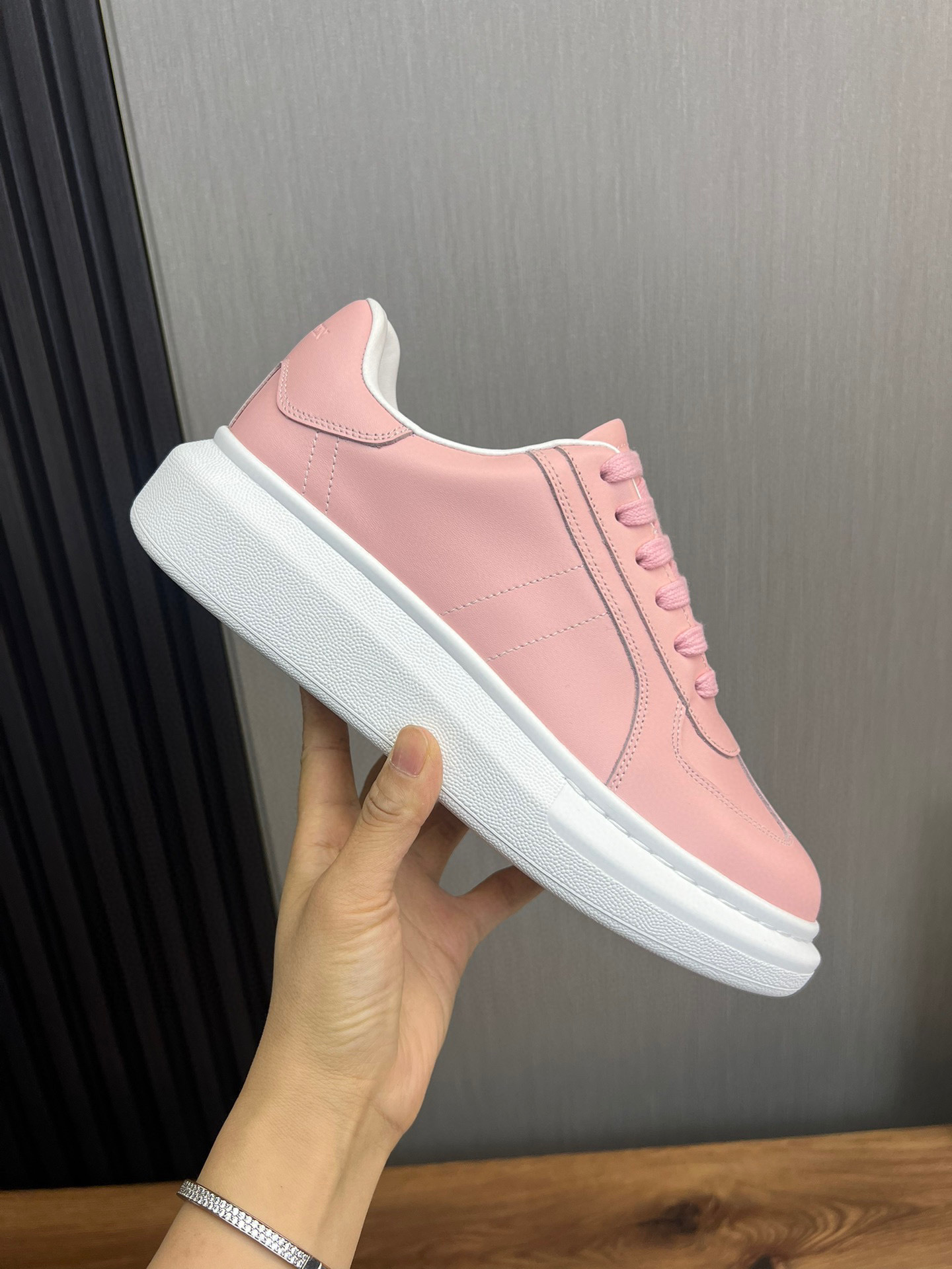 alexander mcqueen pink sneakers mq 8063320 (size 35-44) - Image 3
