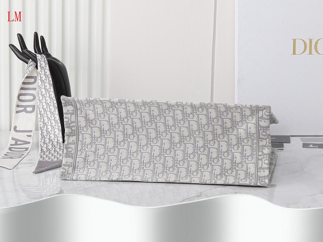 dior christian dior tote bag 42*35*18.5 - Image 3