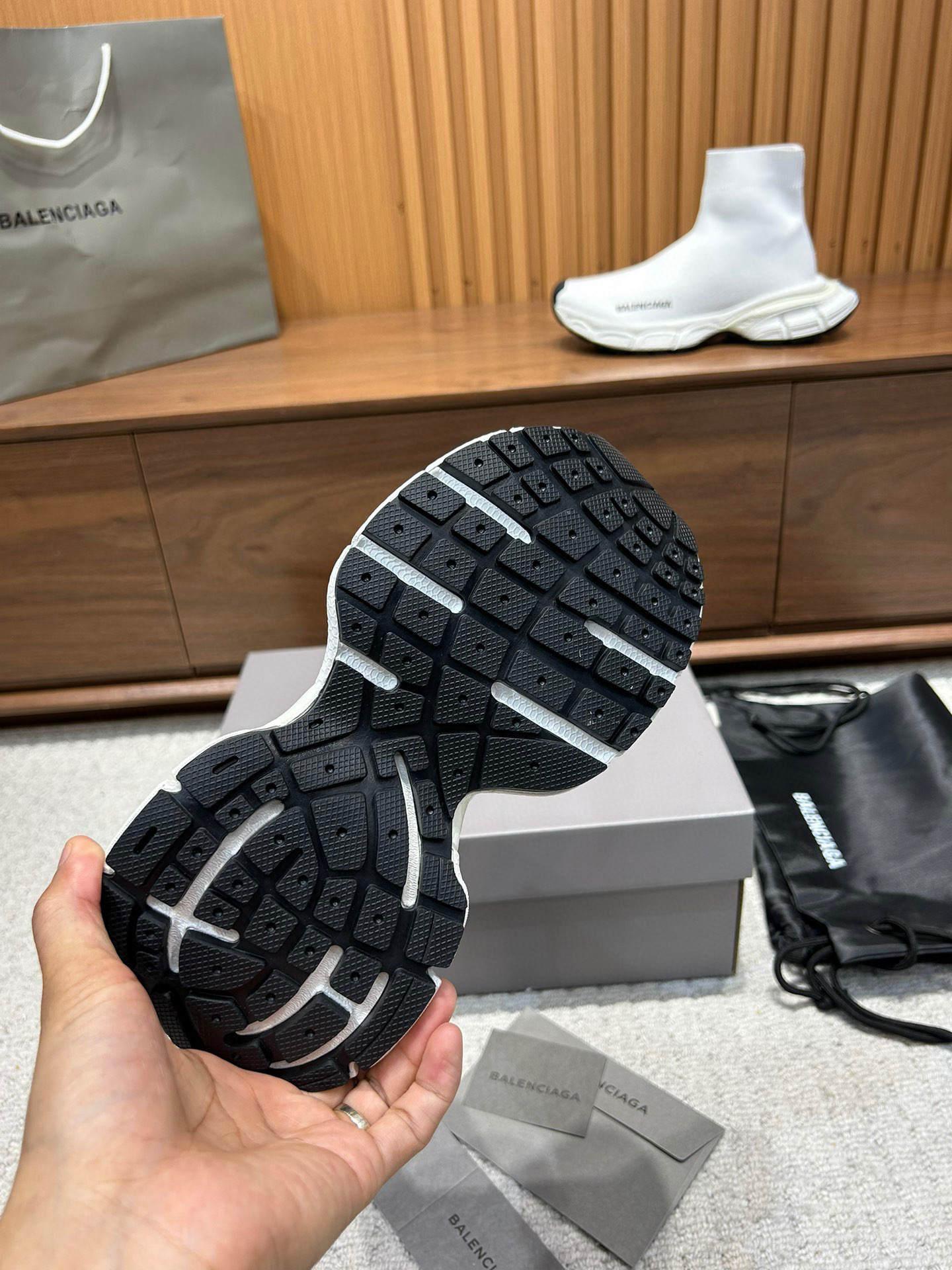 balenciaga couples' sneakers, size 35-44, white - Image 3
