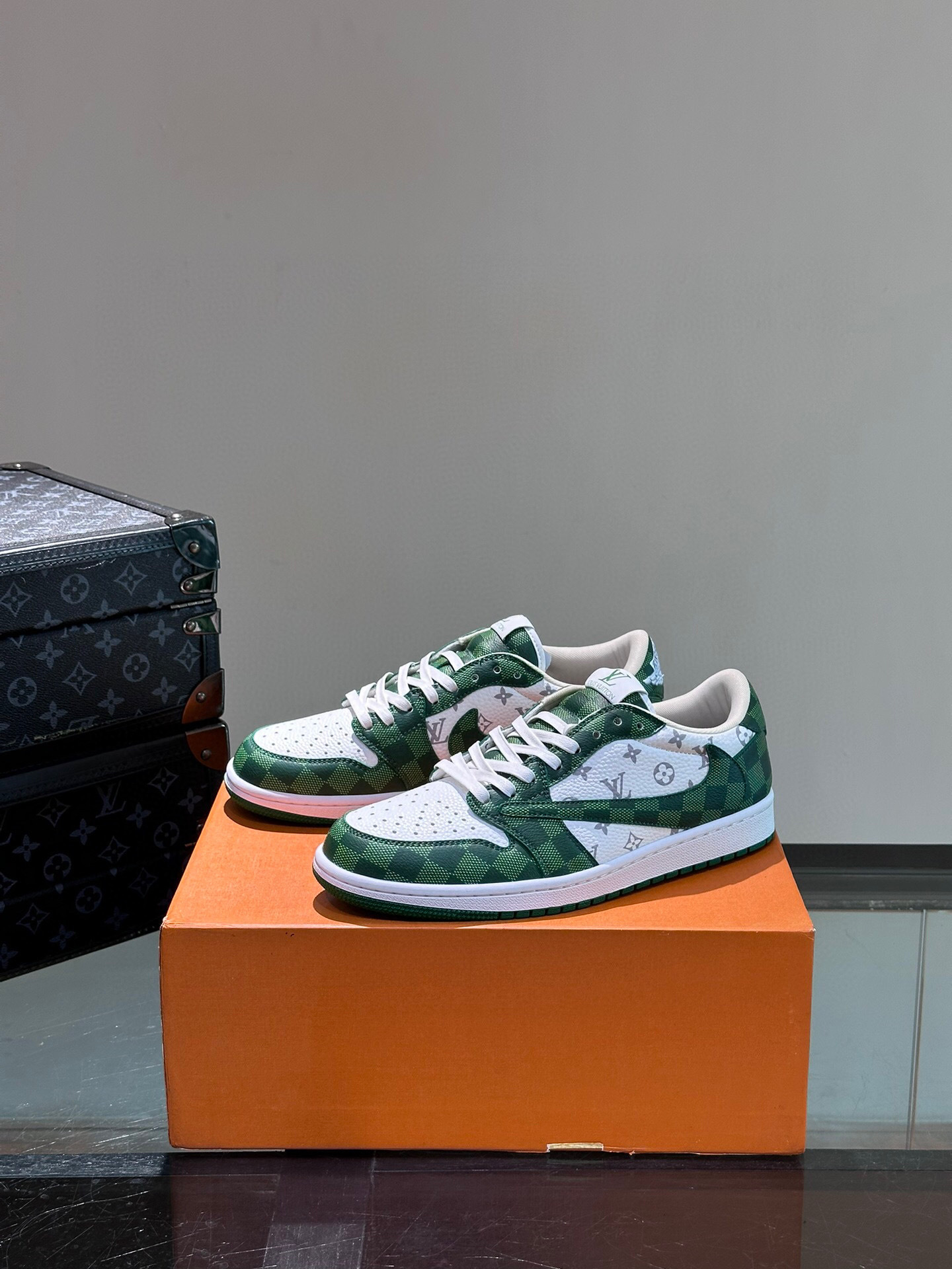 louis vuitton l casual sneakers size 38-44 - Image 3